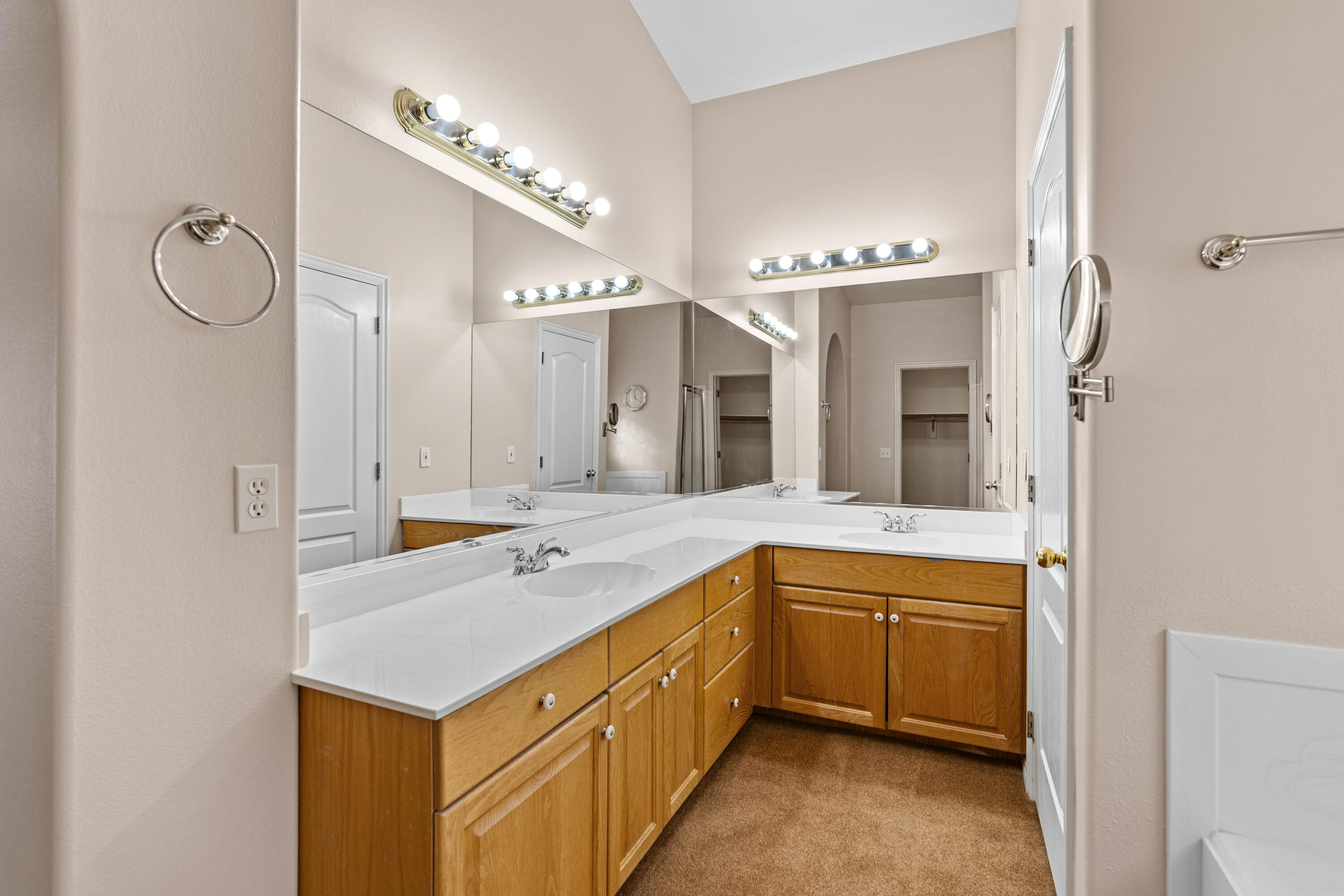 PADRE LAKES TOWNHOMES - Residential