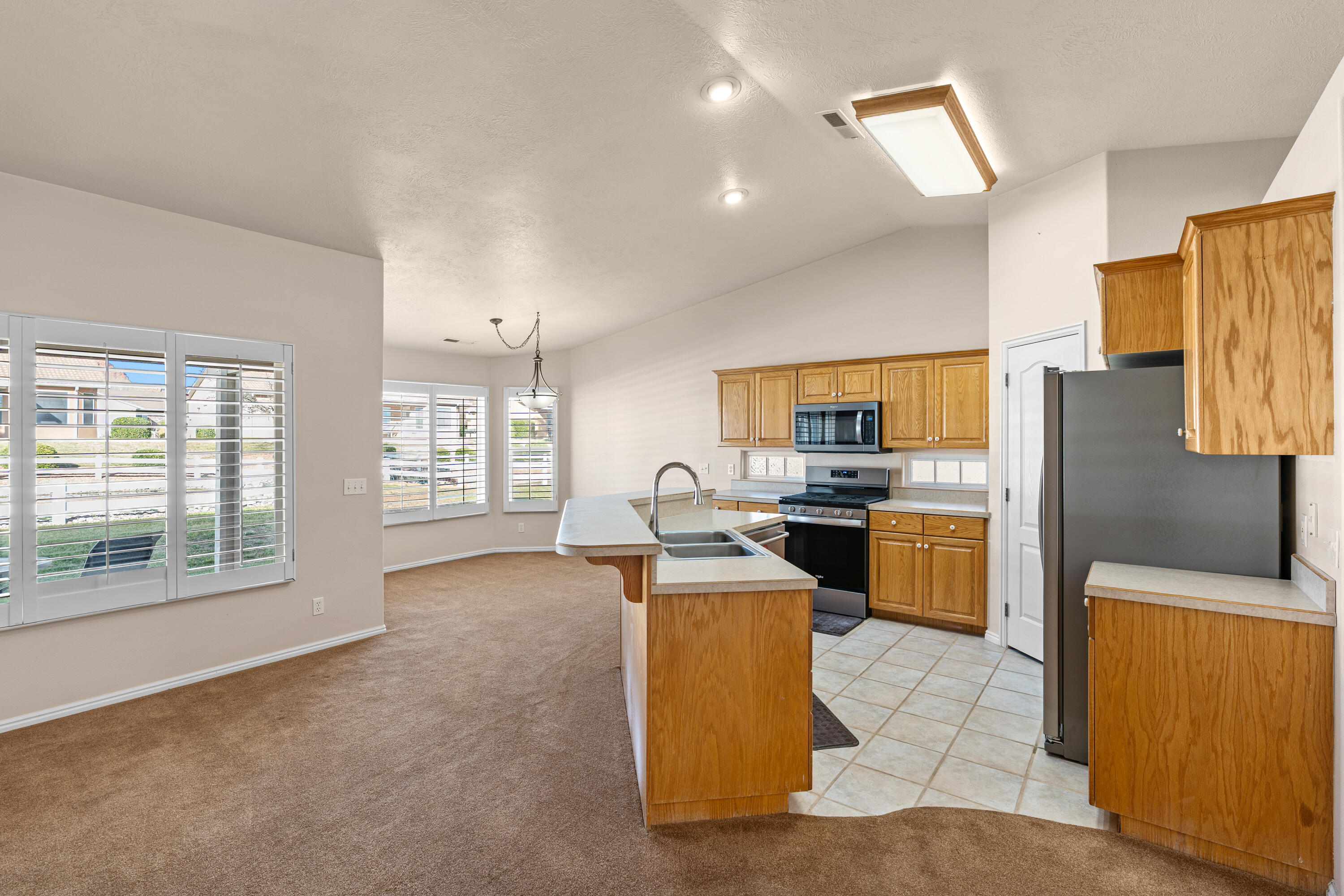 PADRE LAKES TOWNHOMES - Residential