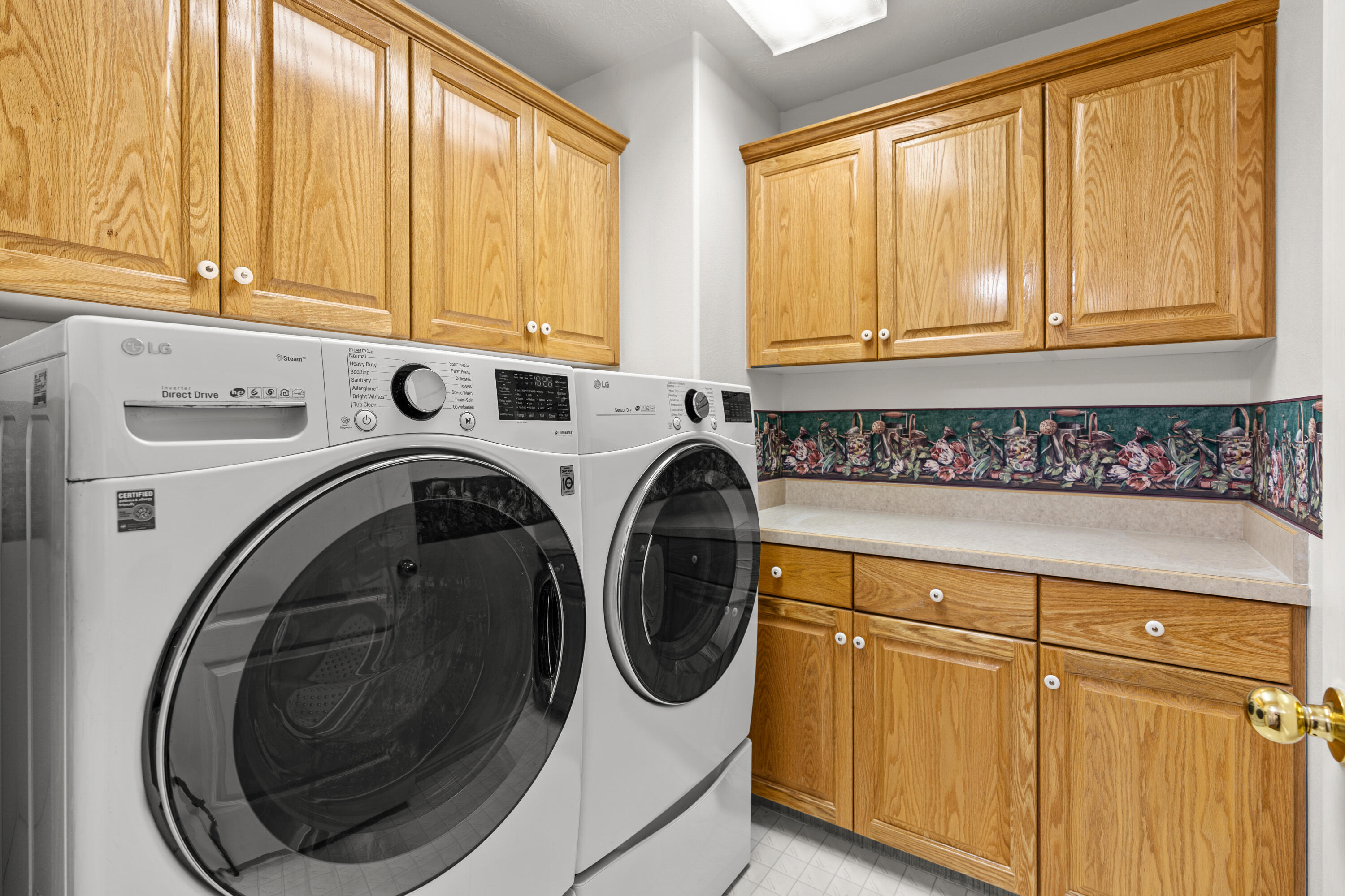 PADRE LAKES TOWNHOMES - Residential