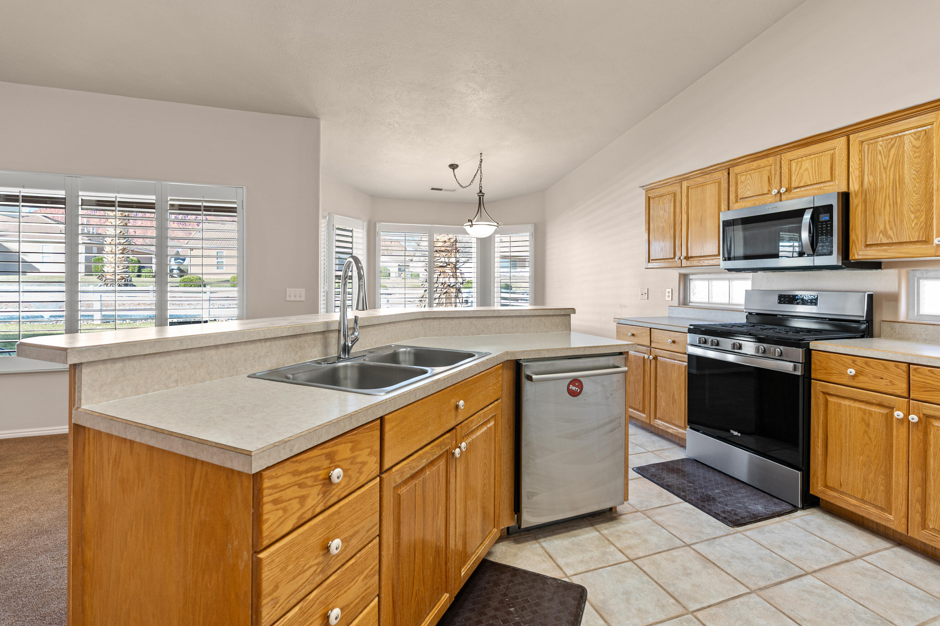 PADRE LAKES TOWNHOMES - Residential