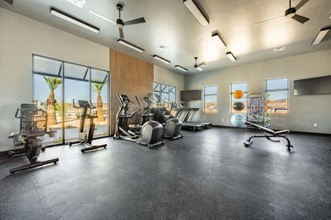 Tiny photo for 1442 N Palm Island DR 28 #28, Washington, UT 84780 (MLS # 26-274882)