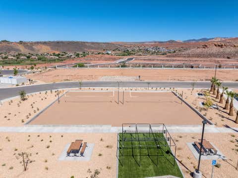 Tiny photo for 1442 N Palm Island DR 28 #28, Washington, UT 84780 (MLS # 26-274882)