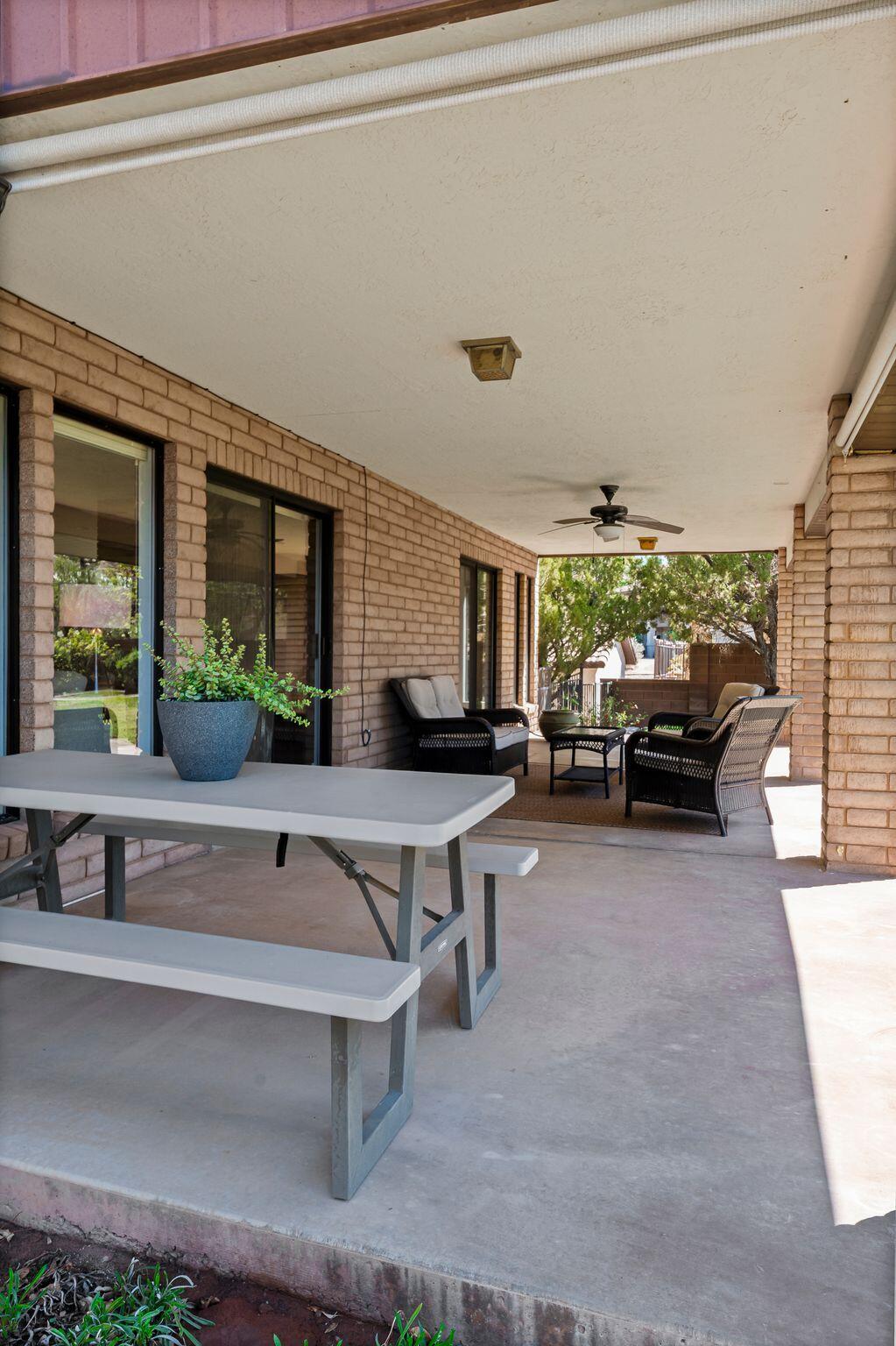 BLOOMINGTON HILLS - Residential