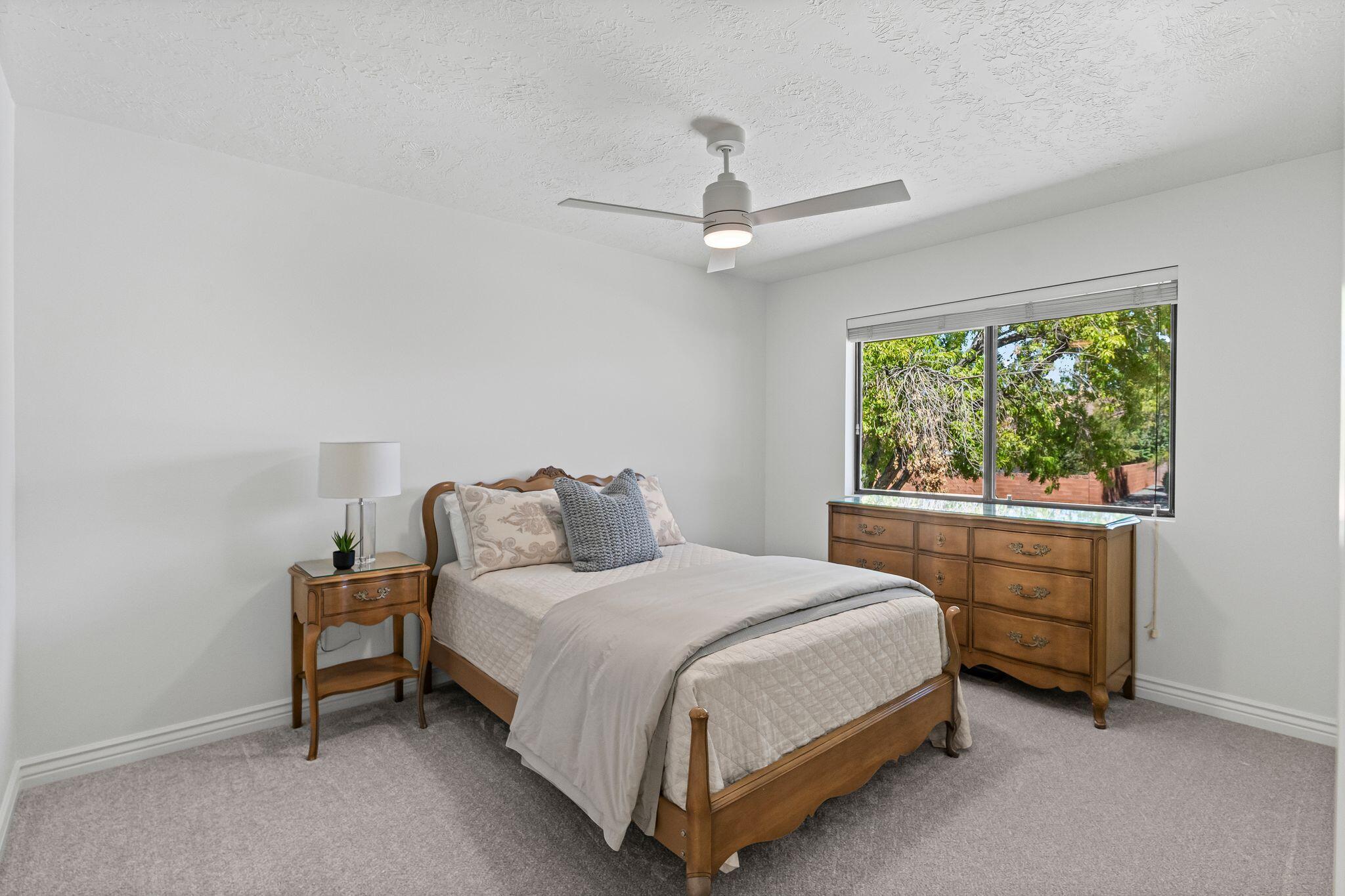 BLOOMINGTON HILLS - Residential