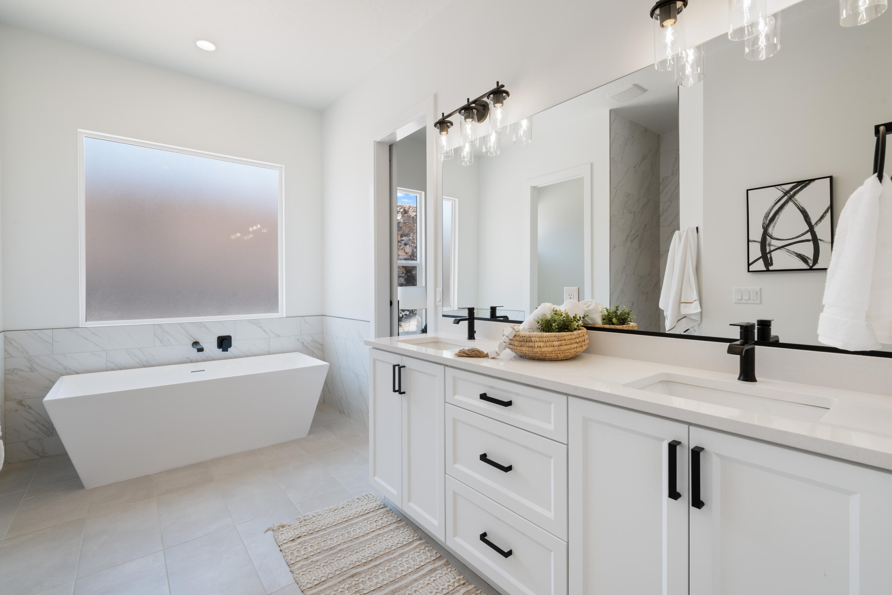 SCENIC POINTE - Residential