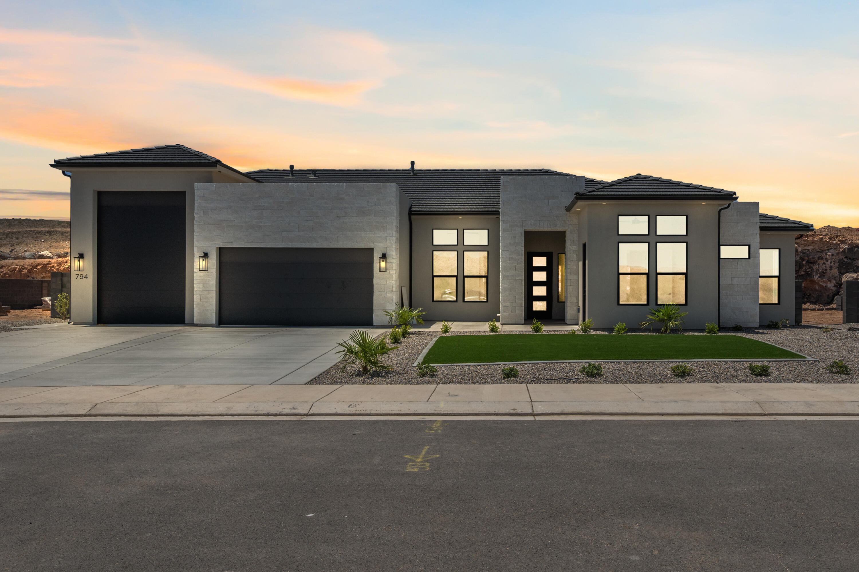 SCENIC POINTE - Residential