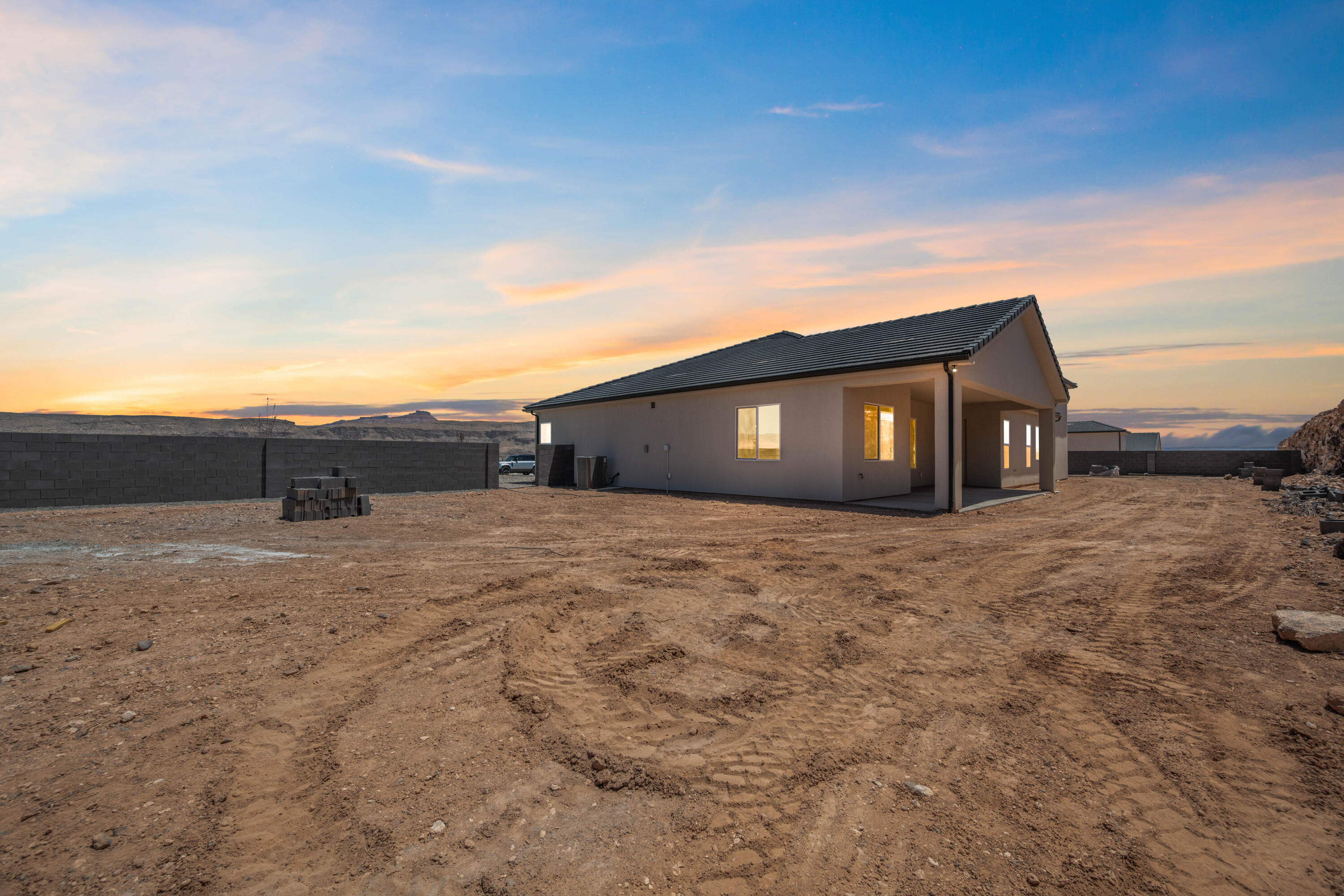 SCENIC POINTE - Residential