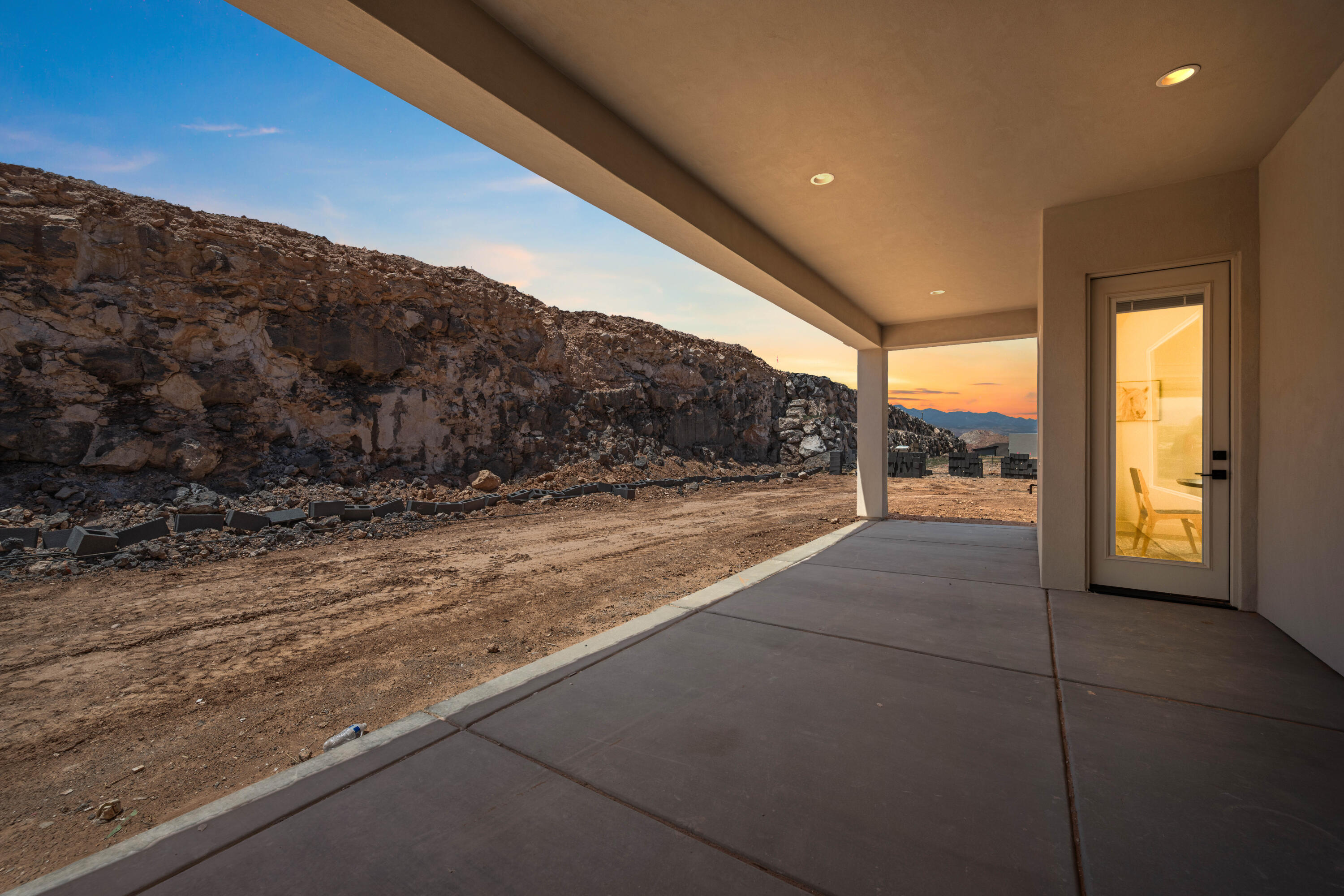 SCENIC POINTE - Residential