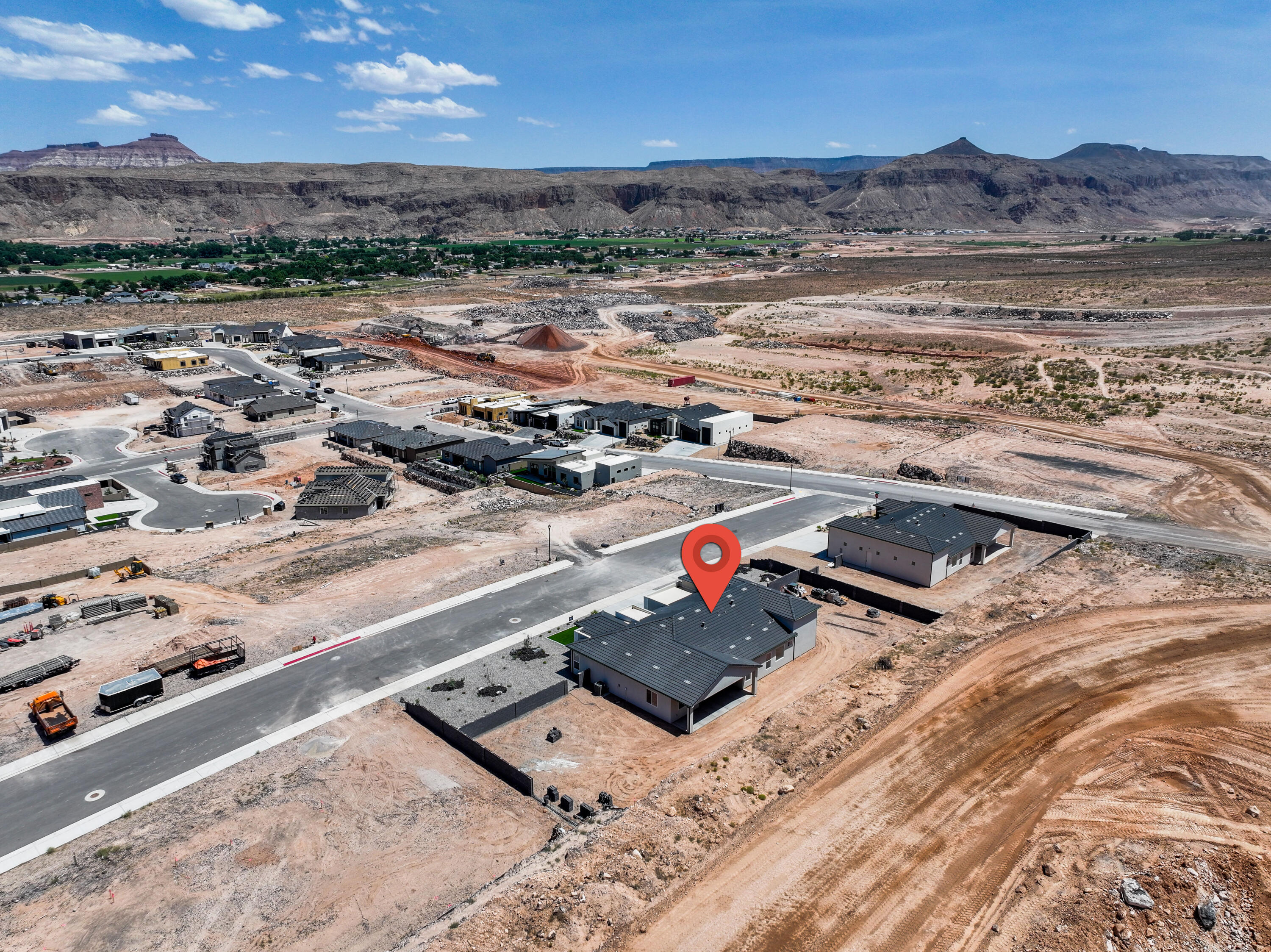 SCENIC POINTE - Residential