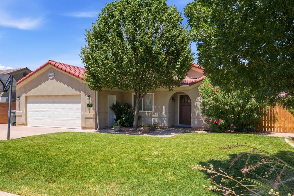 Photo of 250 W 170 S, La Verkin, UT 84745 (MLS # 26-273448)