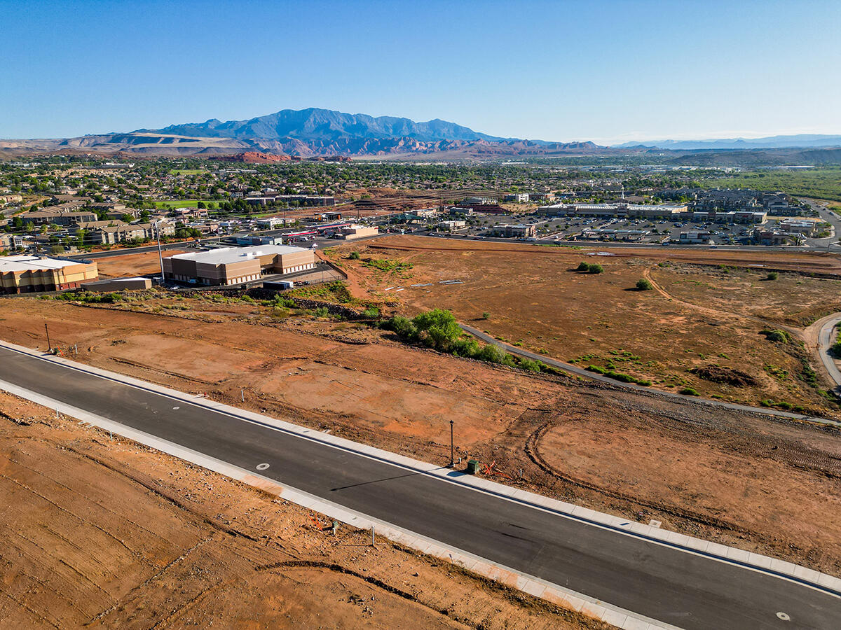 KNETTAS KNOLL SUB - Land