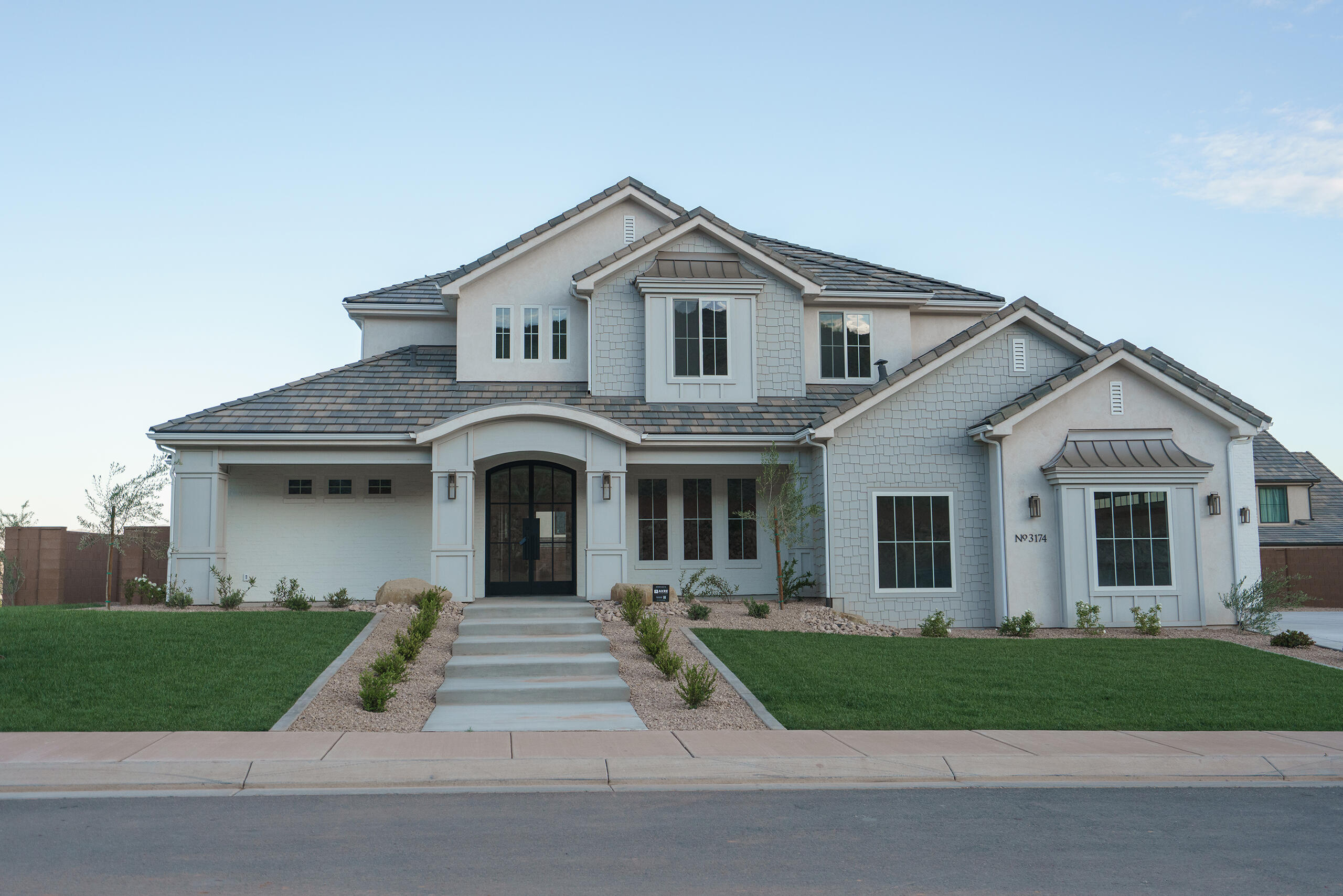 TEAKWOOD - Residential