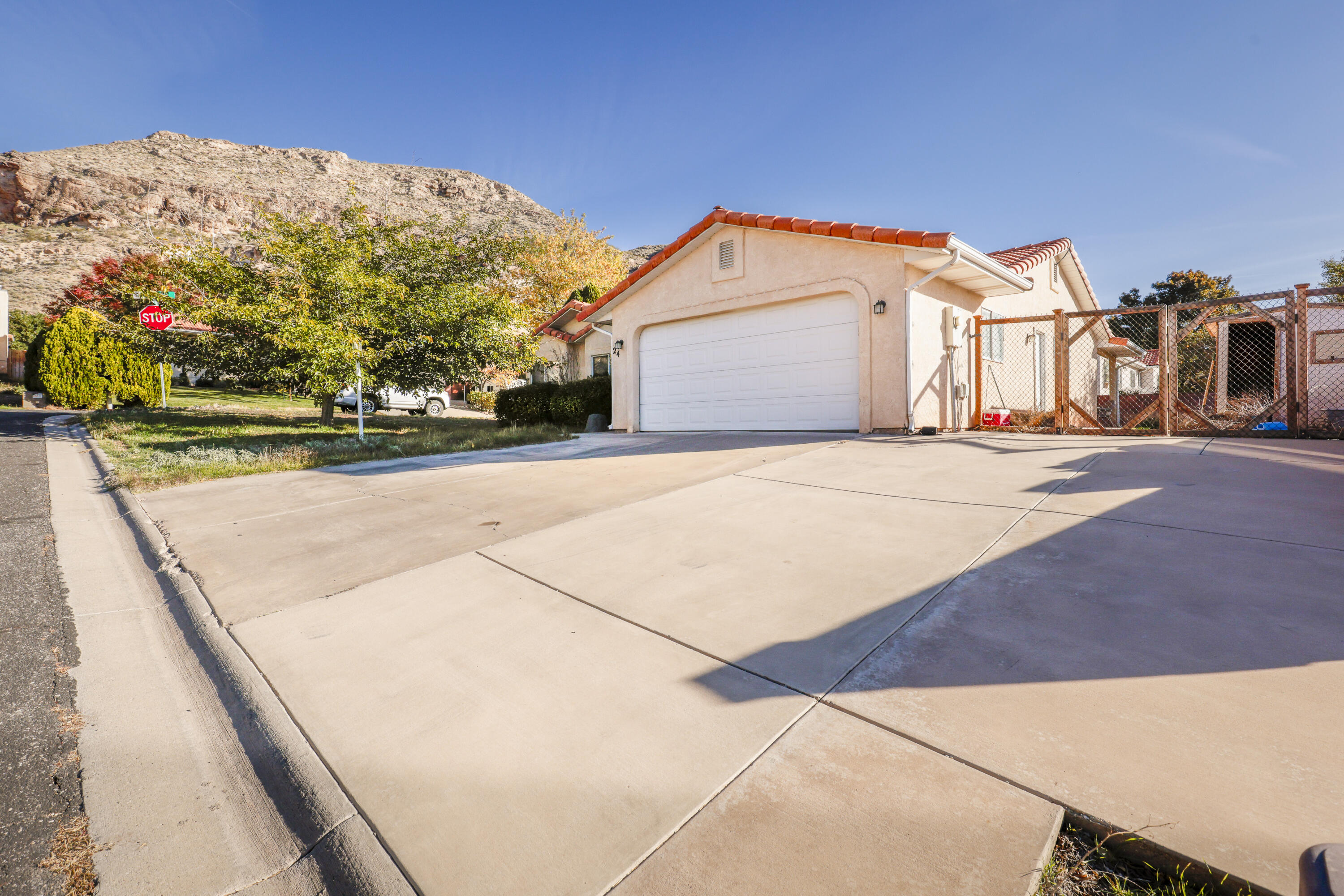 HILLSIDE TERRACE - Residential