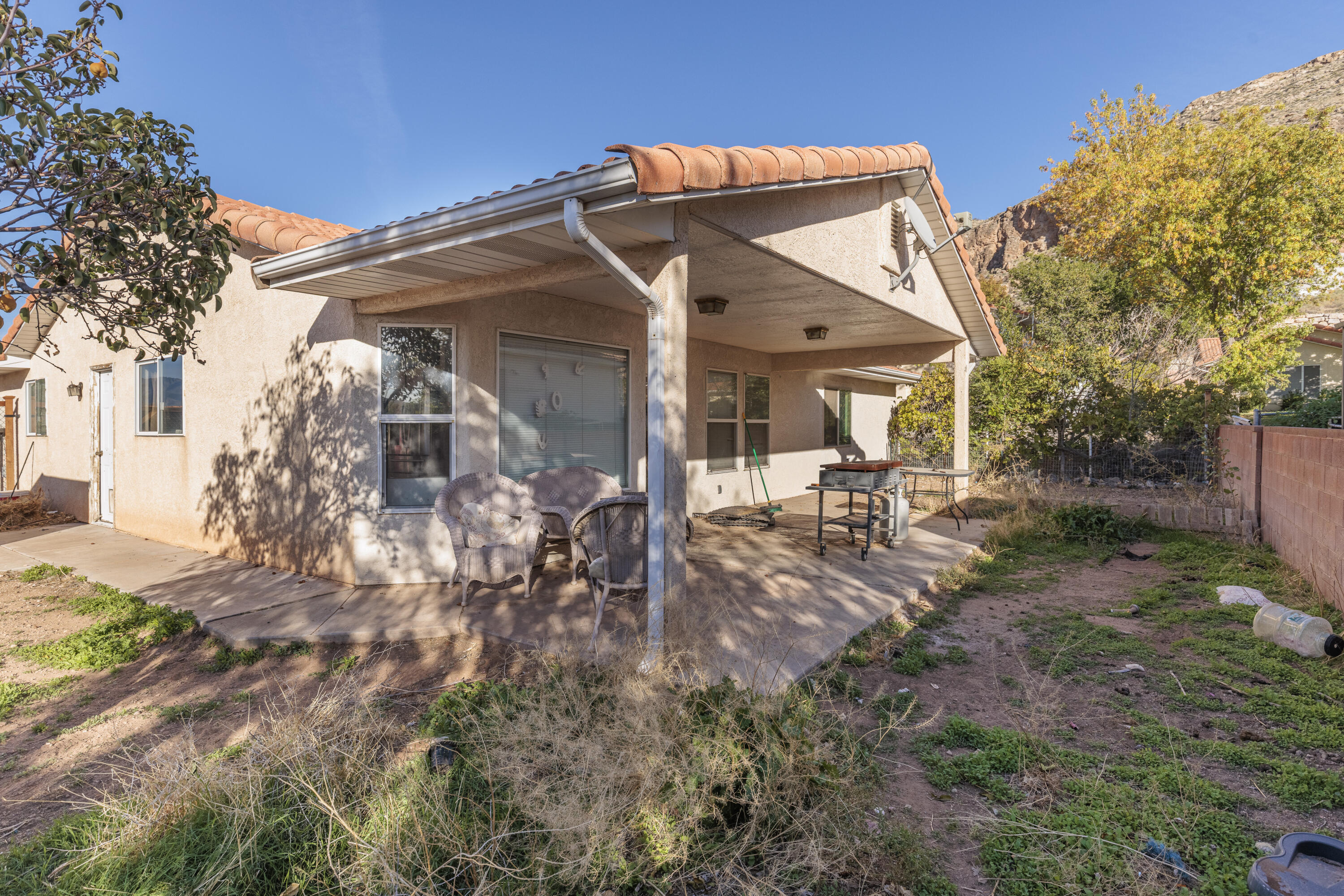 HILLSIDE TERRACE - Residential
