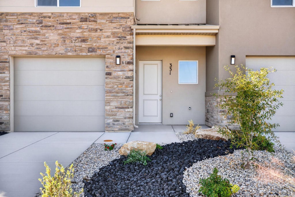 Photo of 314 N 3210 W, Hurricane, UT 84737 (MLS # 26-277252)