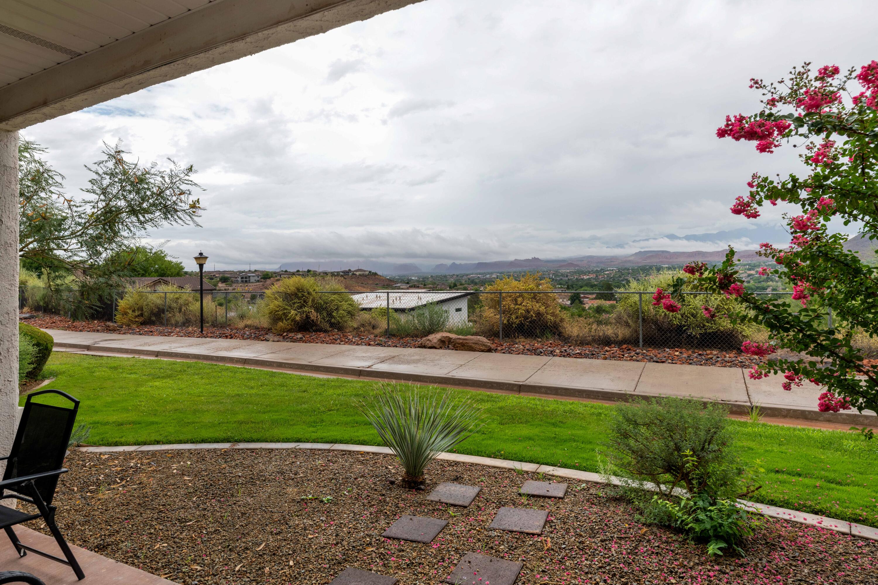 LAS PALMAS RESORT CONDOS - Residential