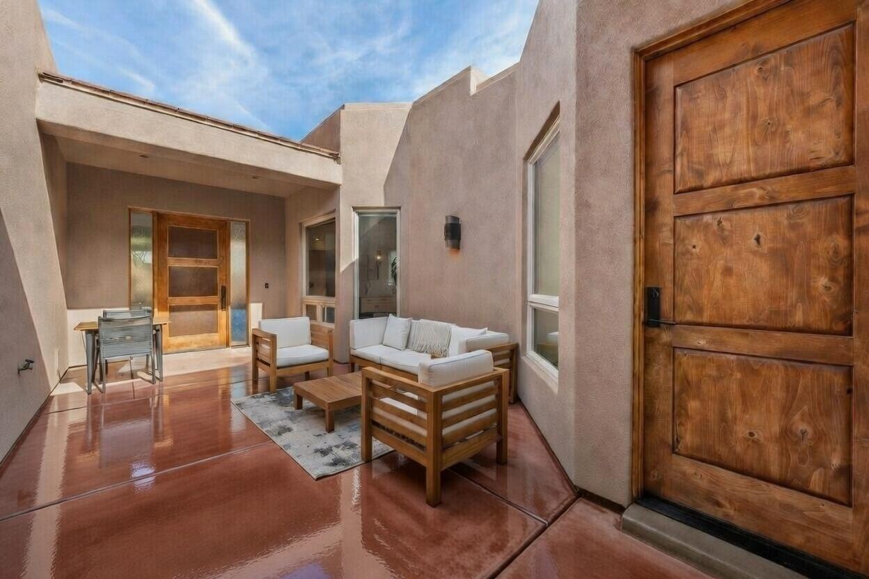 TOROWEAP AT ENTRADA - Residential