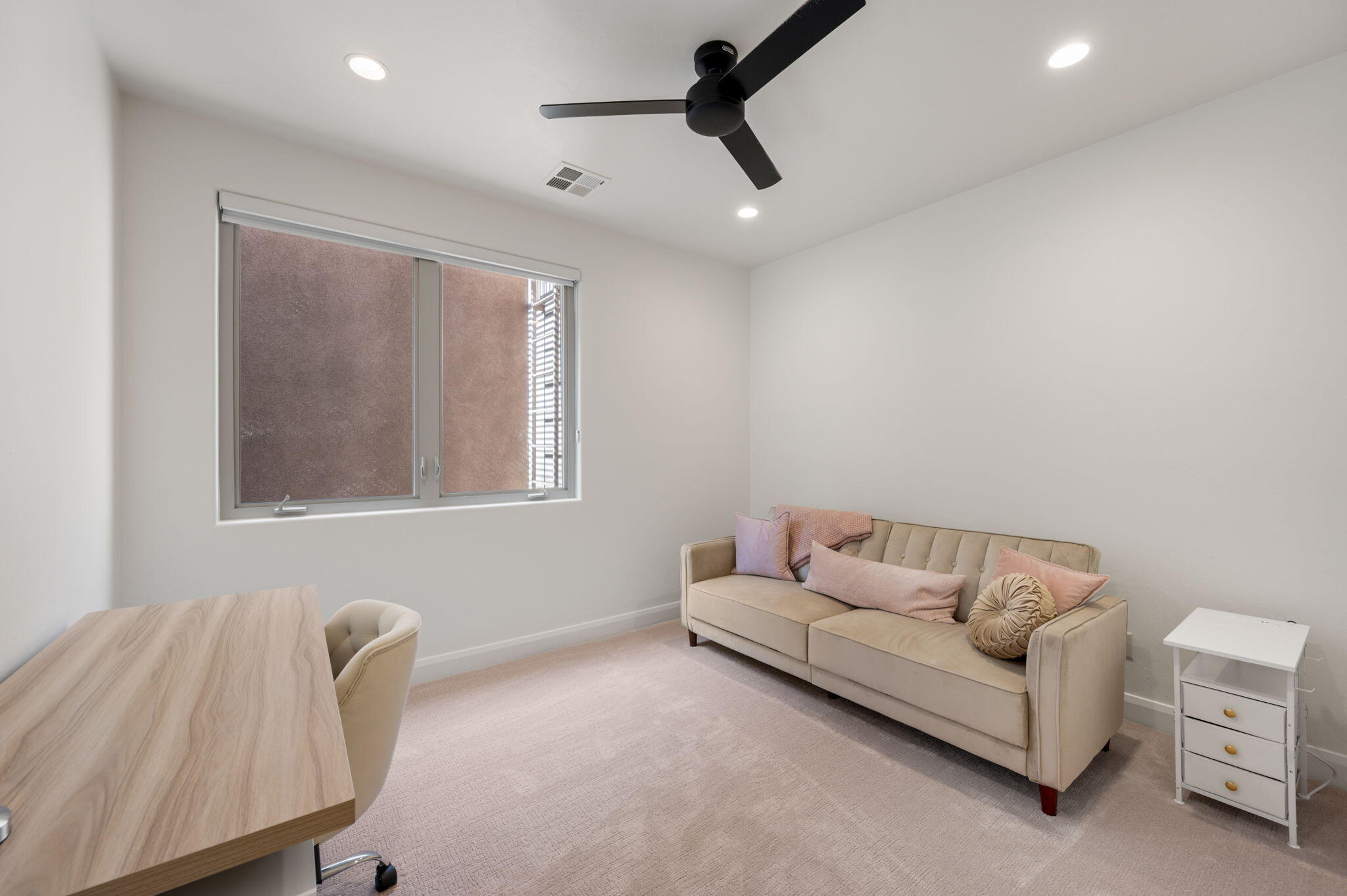 TOROWEAP AT ENTRADA - Residential