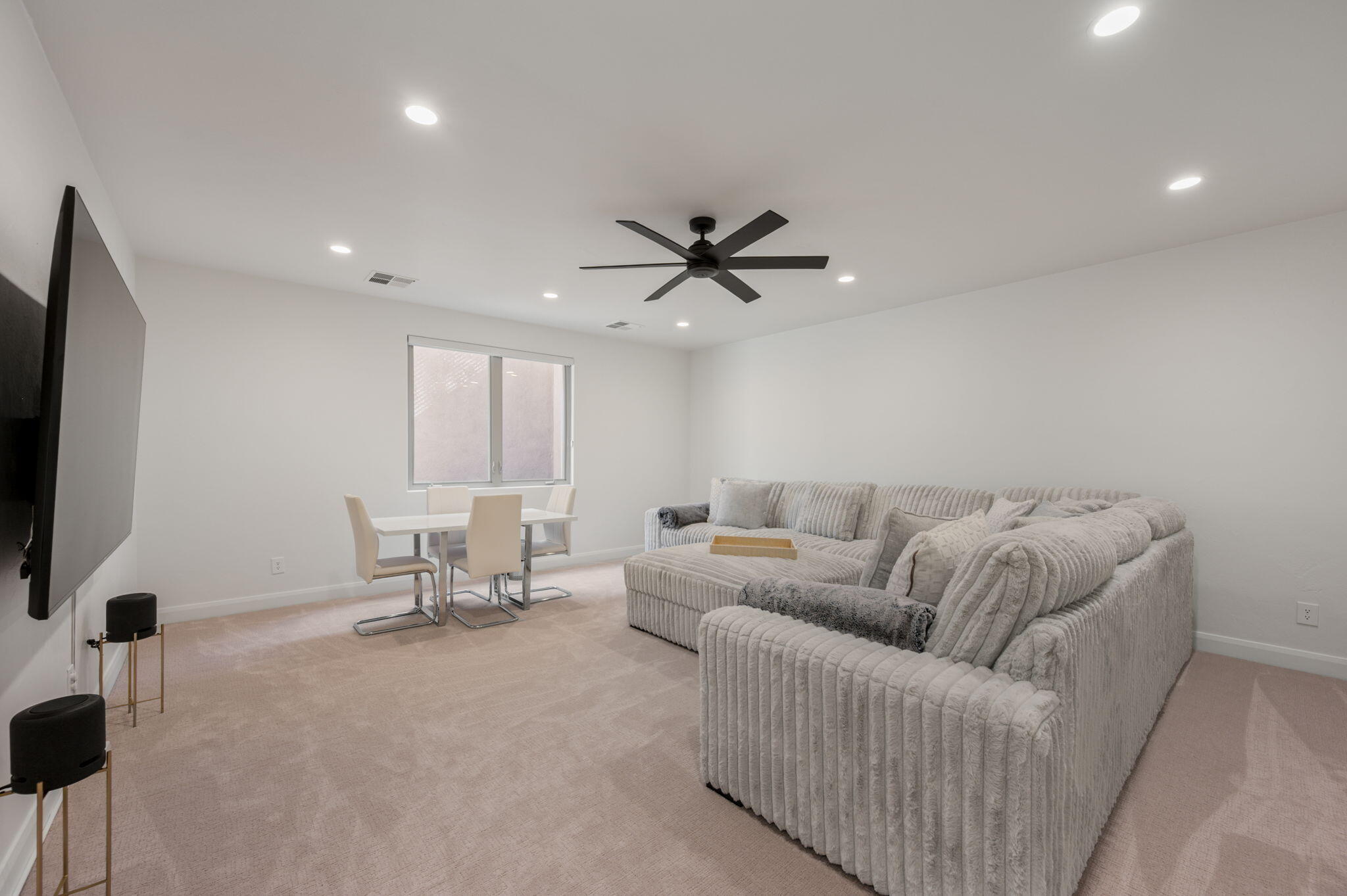 TOROWEAP AT ENTRADA - Residential