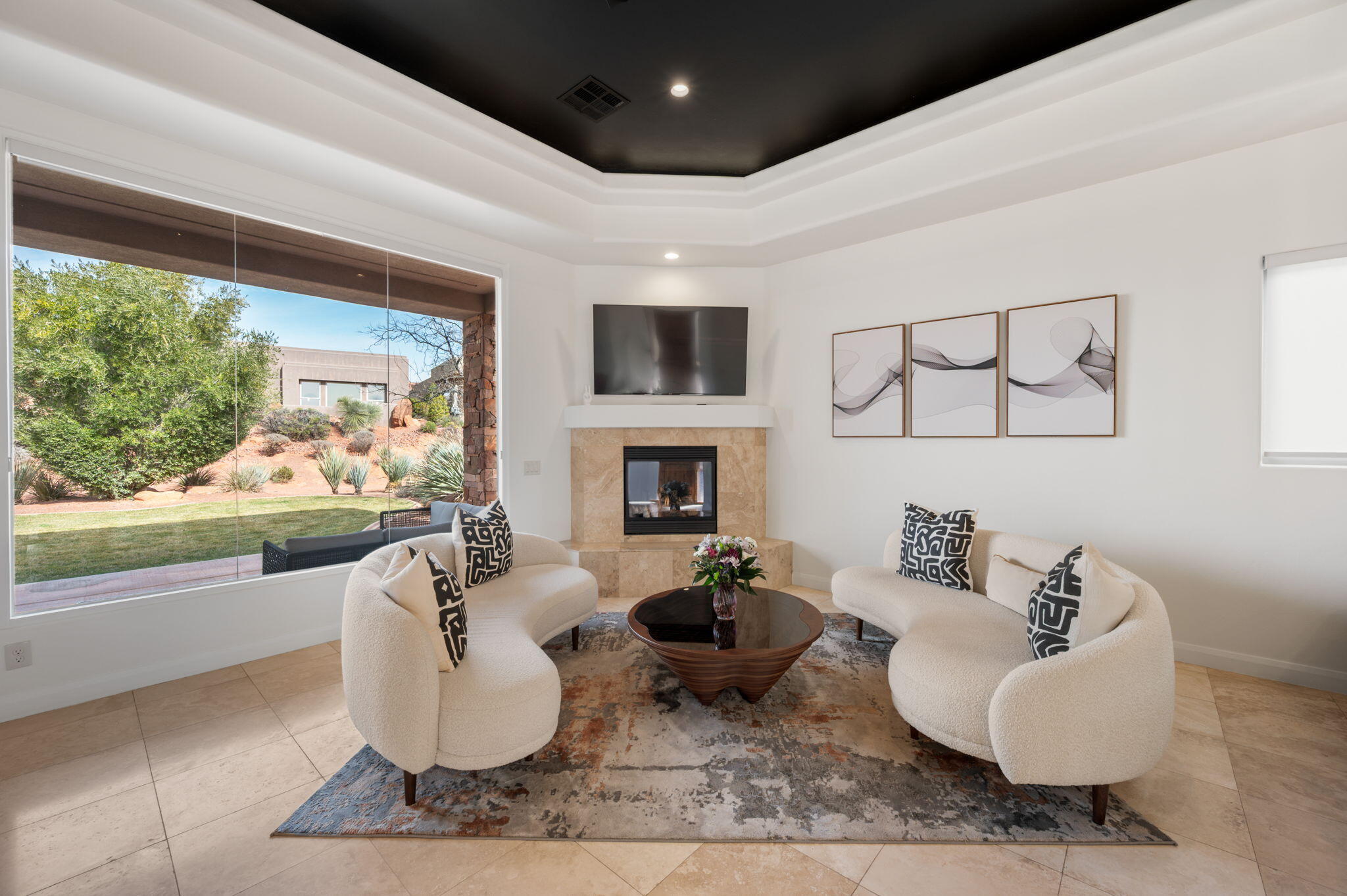 TOROWEAP AT ENTRADA - Residential