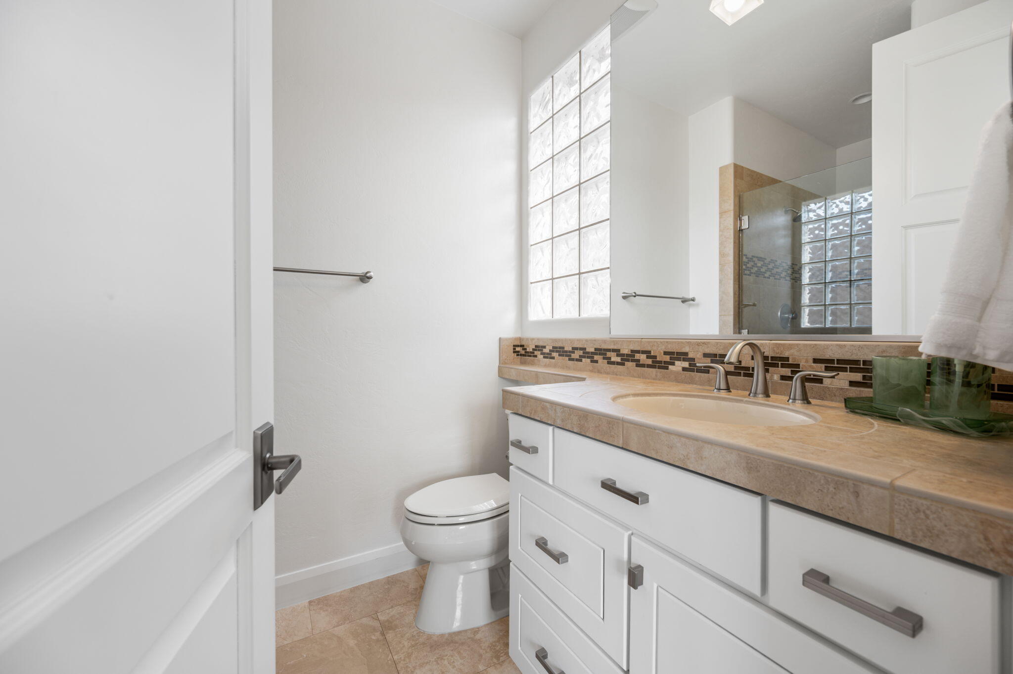 TOROWEAP AT ENTRADA - Residential