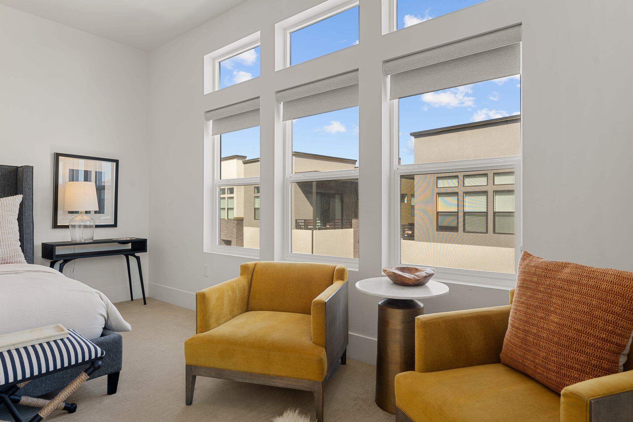 BLOOMINGTON VAC VILLAS - Residential