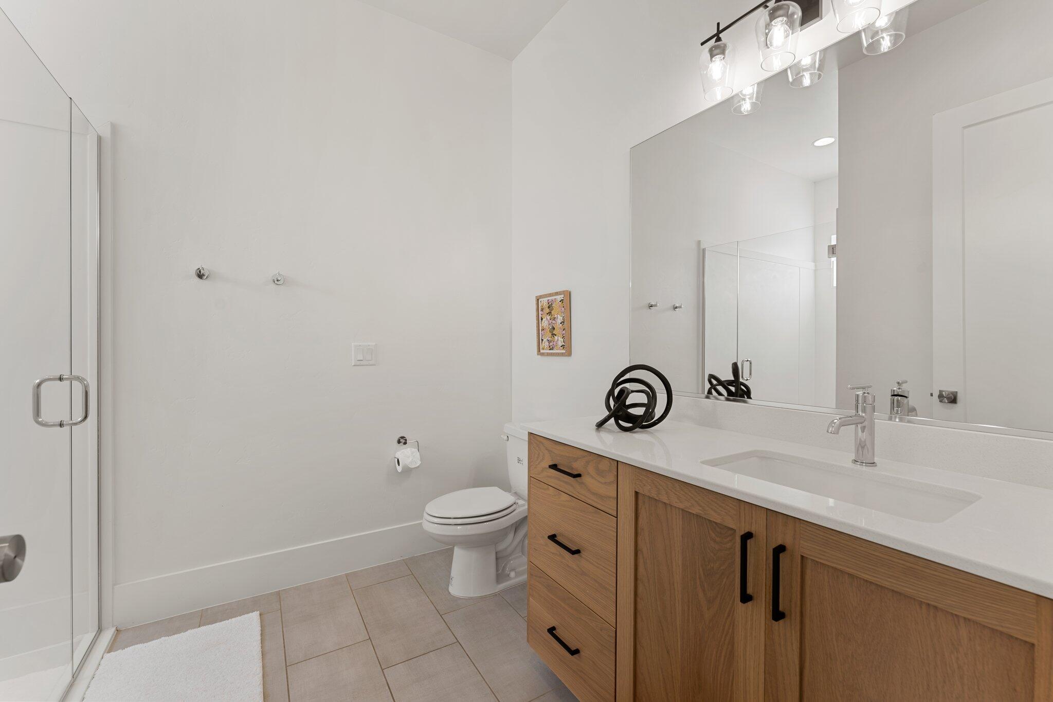 BLOOMINGTON VAC VILLAS - Residential