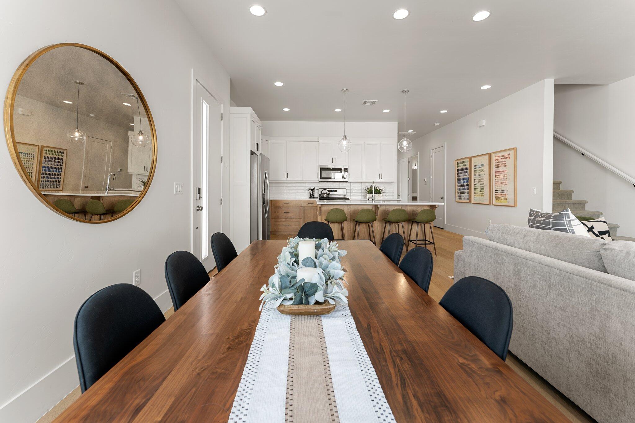 BLOOMINGTON VAC VILLAS - Residential