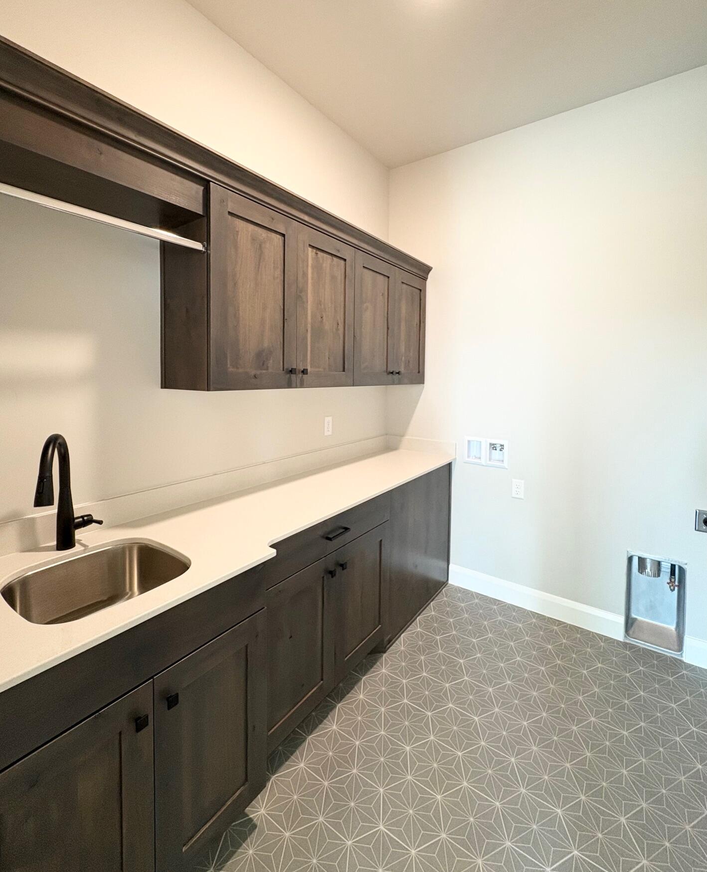 RIVERBEND AT SUNRISE VALLEY - Residential