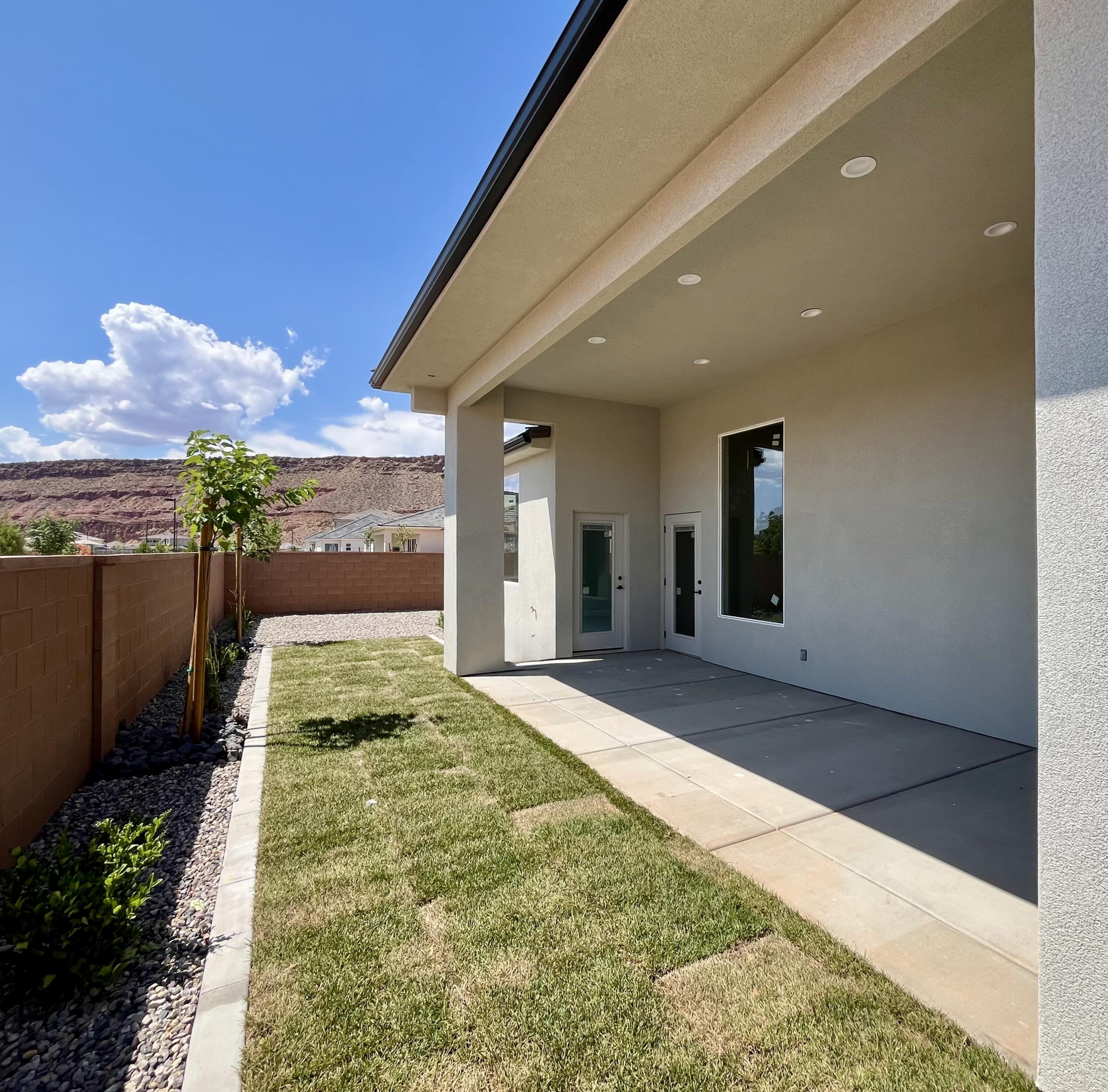 RIVERBEND AT SUNRISE VALLEY - Residential