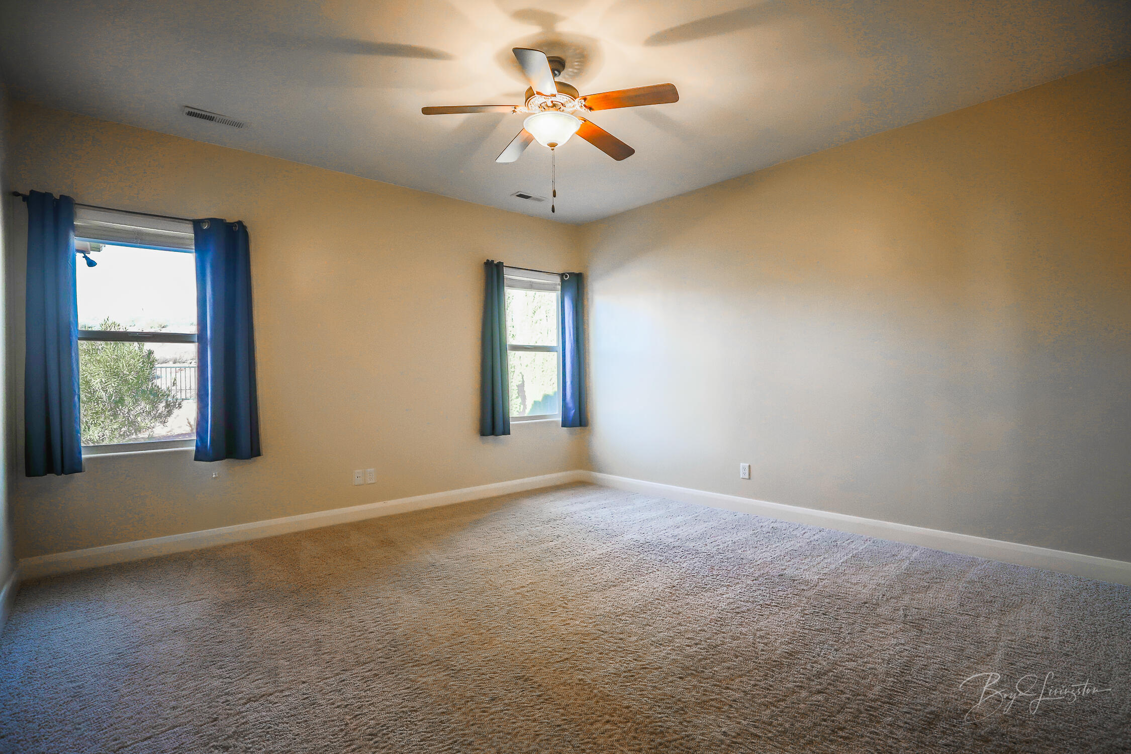 SIENNA HEIGHTS - Residential