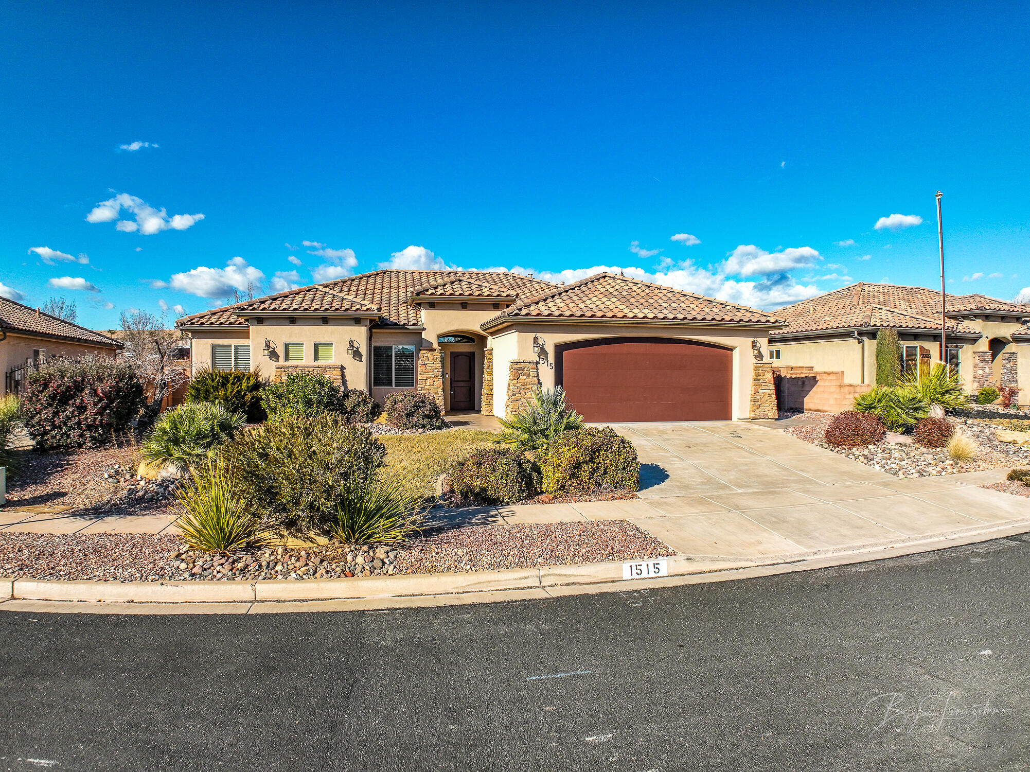 SIENNA HEIGHTS - Residential