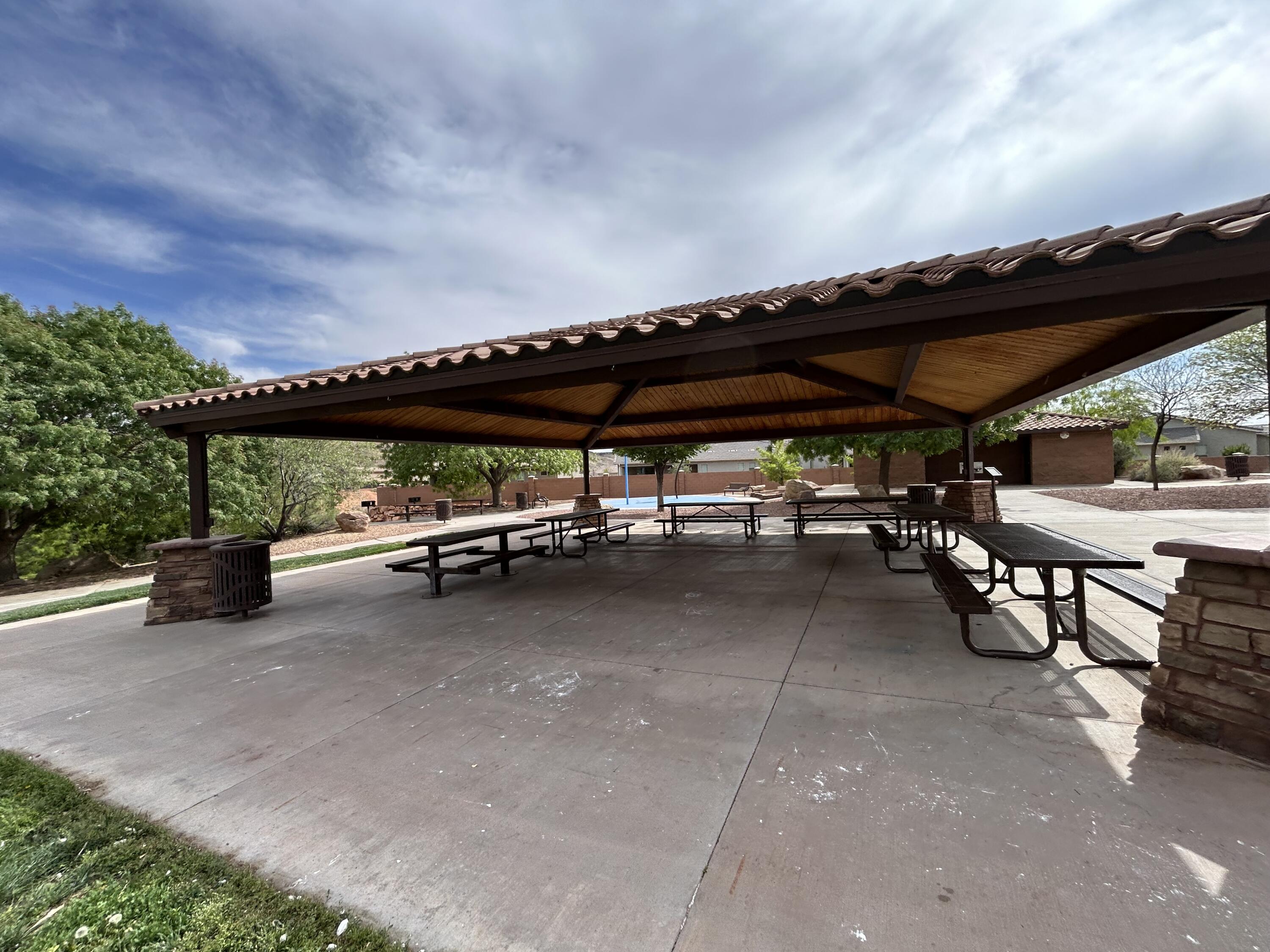 SIENNA HEIGHTS - Residential