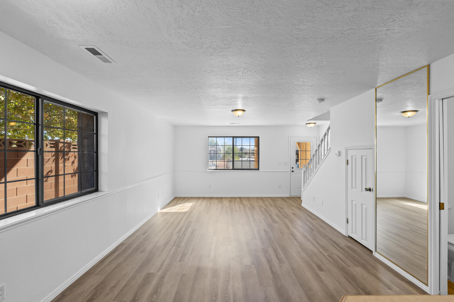 COLOR VIEW TOWNHOMES - Residential