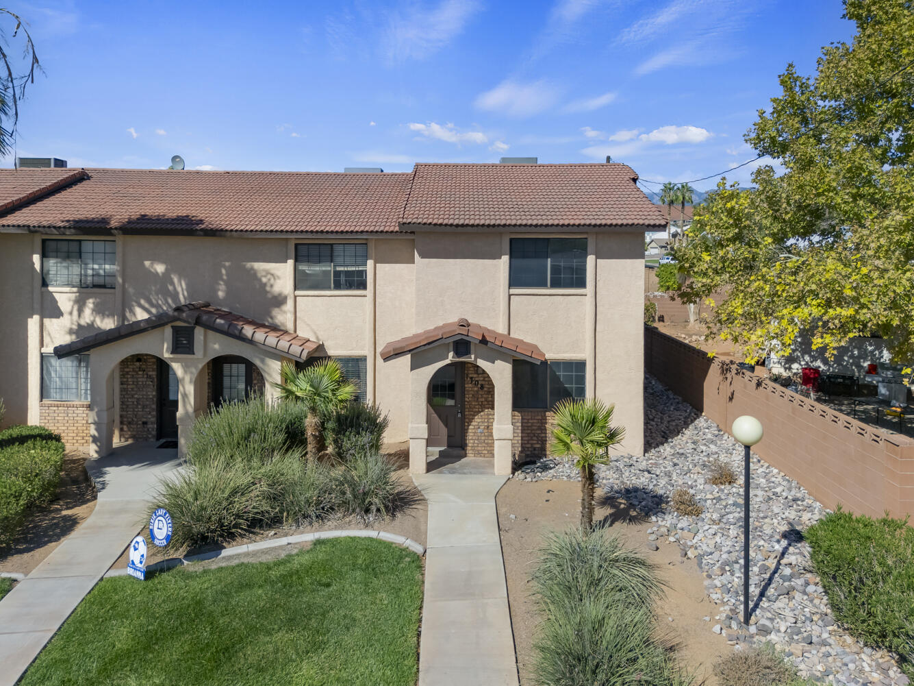 COLOR VIEW TOWNHOMES - Residential