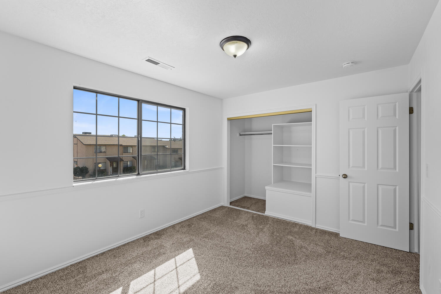 COLOR VIEW TOWNHOMES - Residential