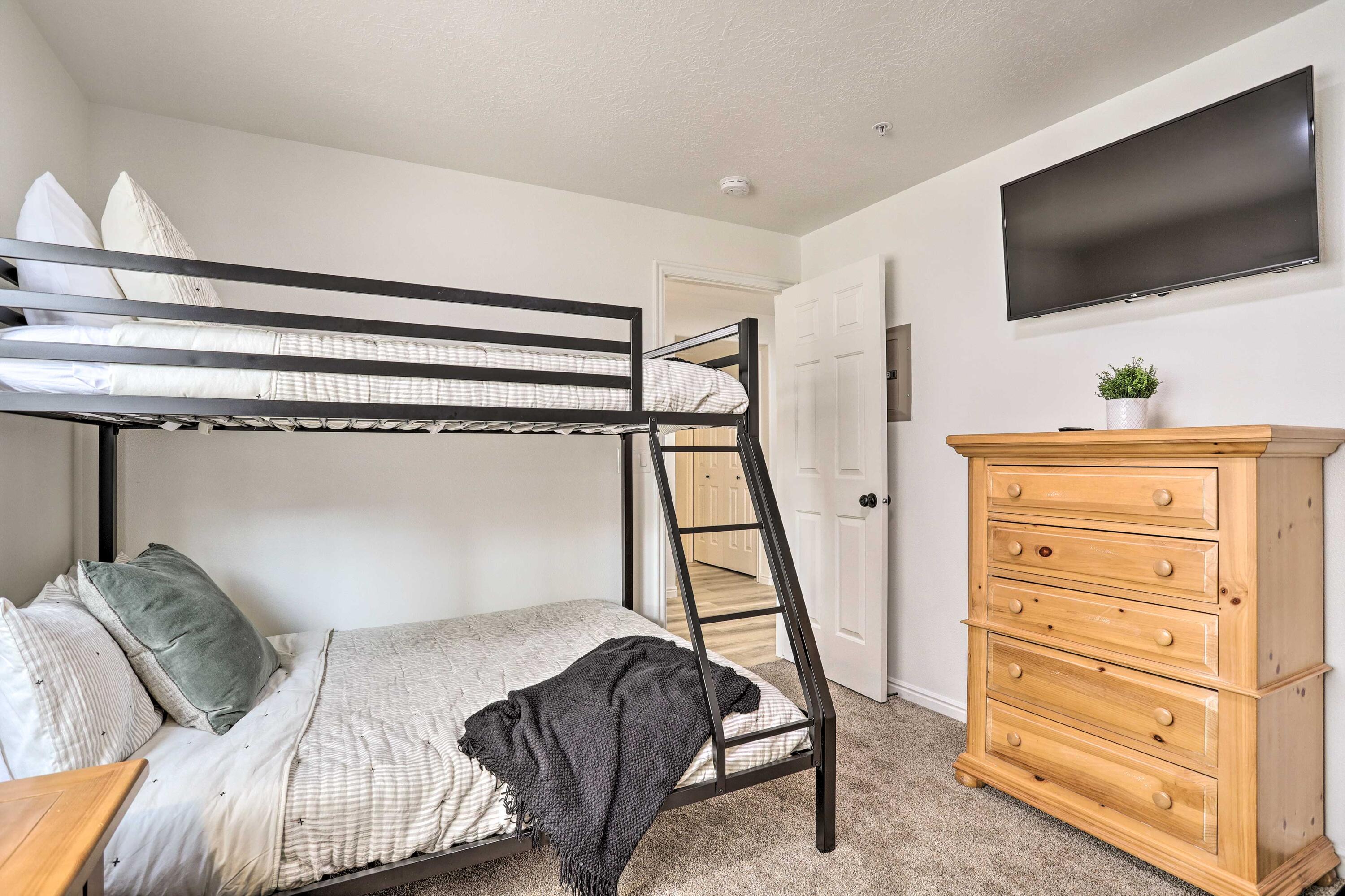 LAS PALMAS RESORT CONDOS - Residential