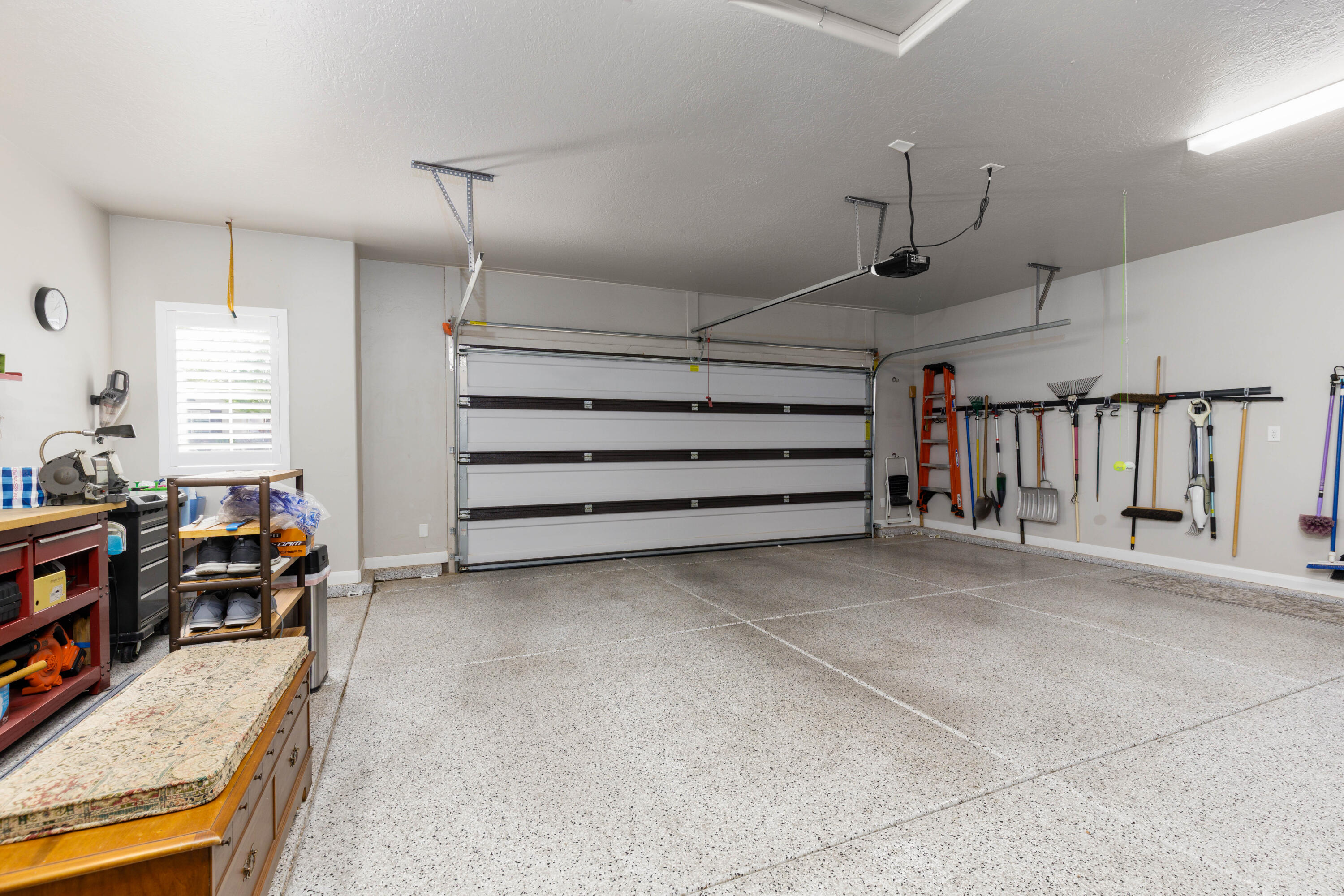 REDWOOD ESTATES - Residential