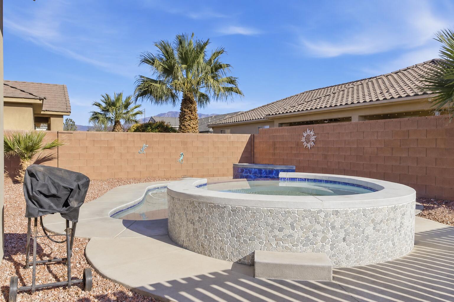 DIXIE SPRINGS - Residential