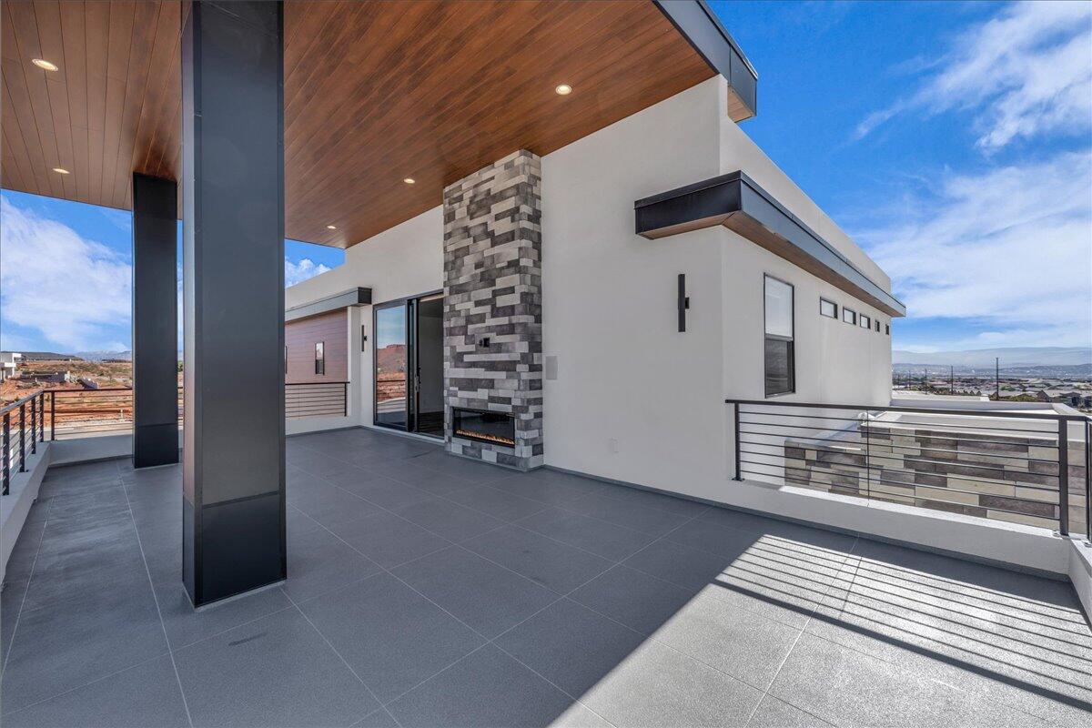 SOLENTE VILLAGE - Residential