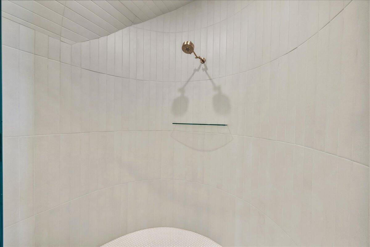 SOLENTE VILLAGE - Residential