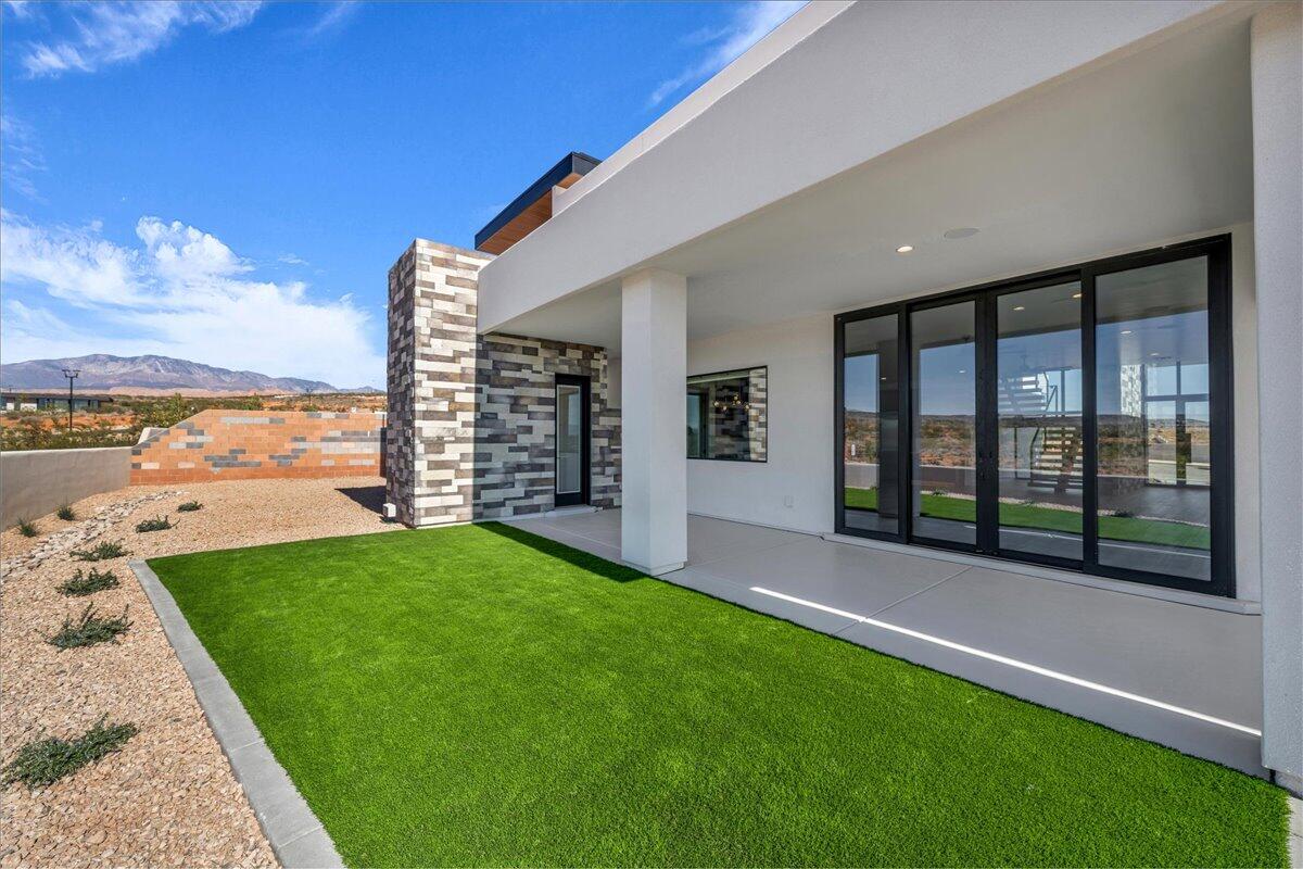 SOLENTE VILLAGE - Residential