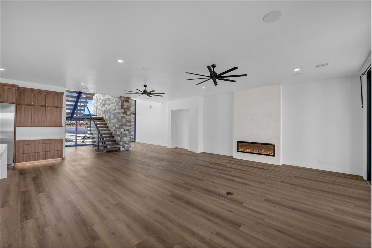 SOLENTE VILLAGE - Residential