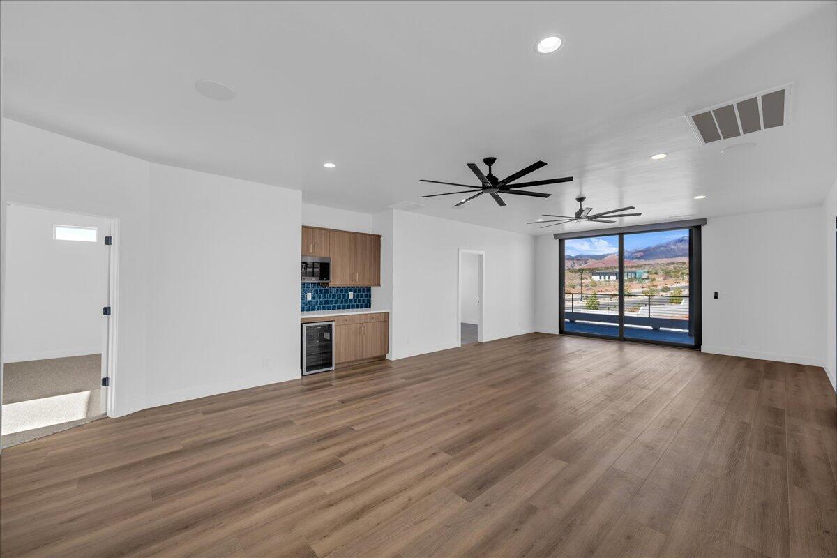 SOLENTE VILLAGE - Residential