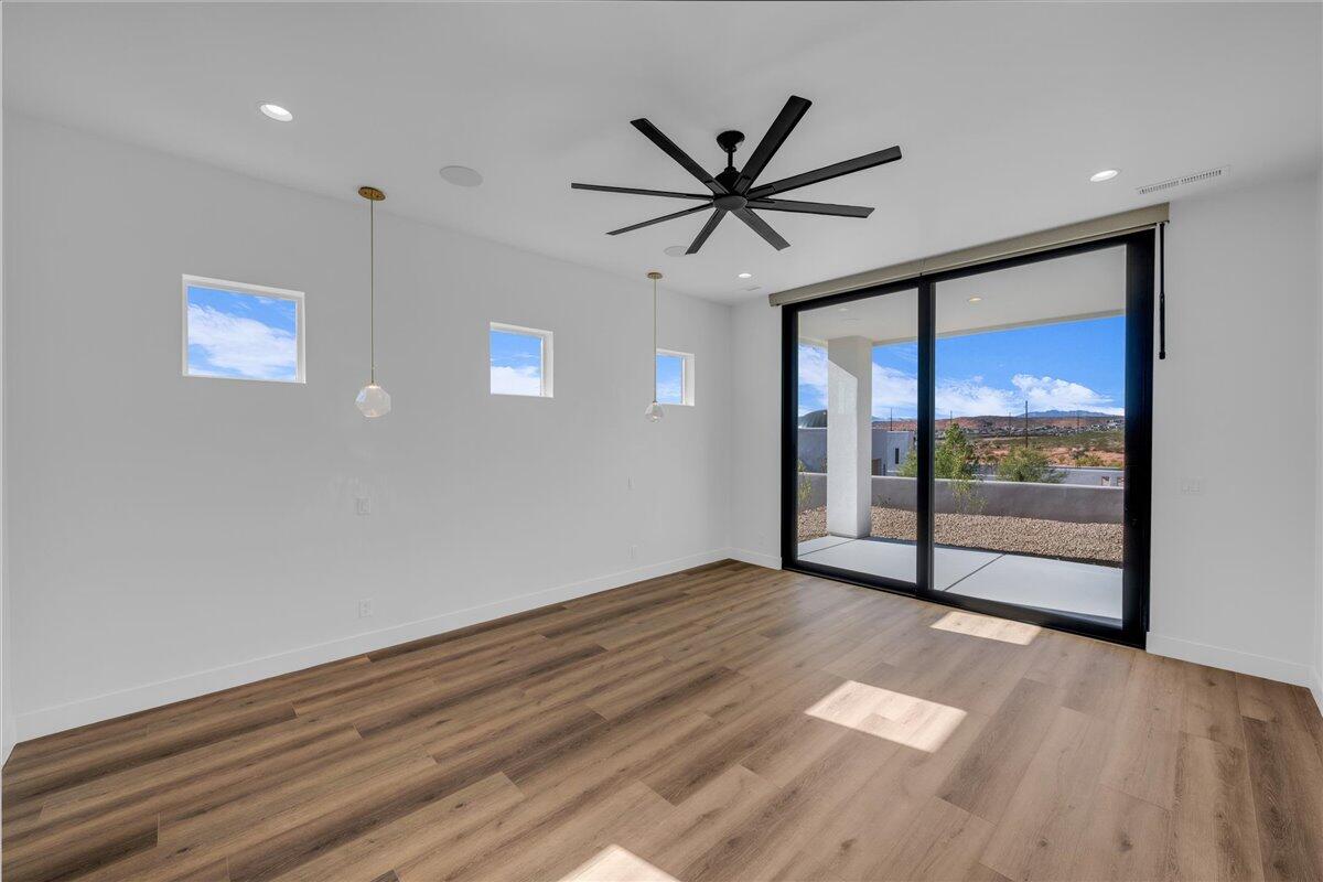 SOLENTE VILLAGE - Residential