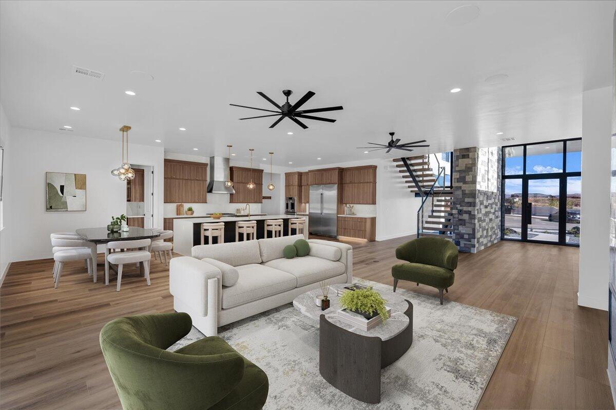 SOLENTE VILLAGE - Residential