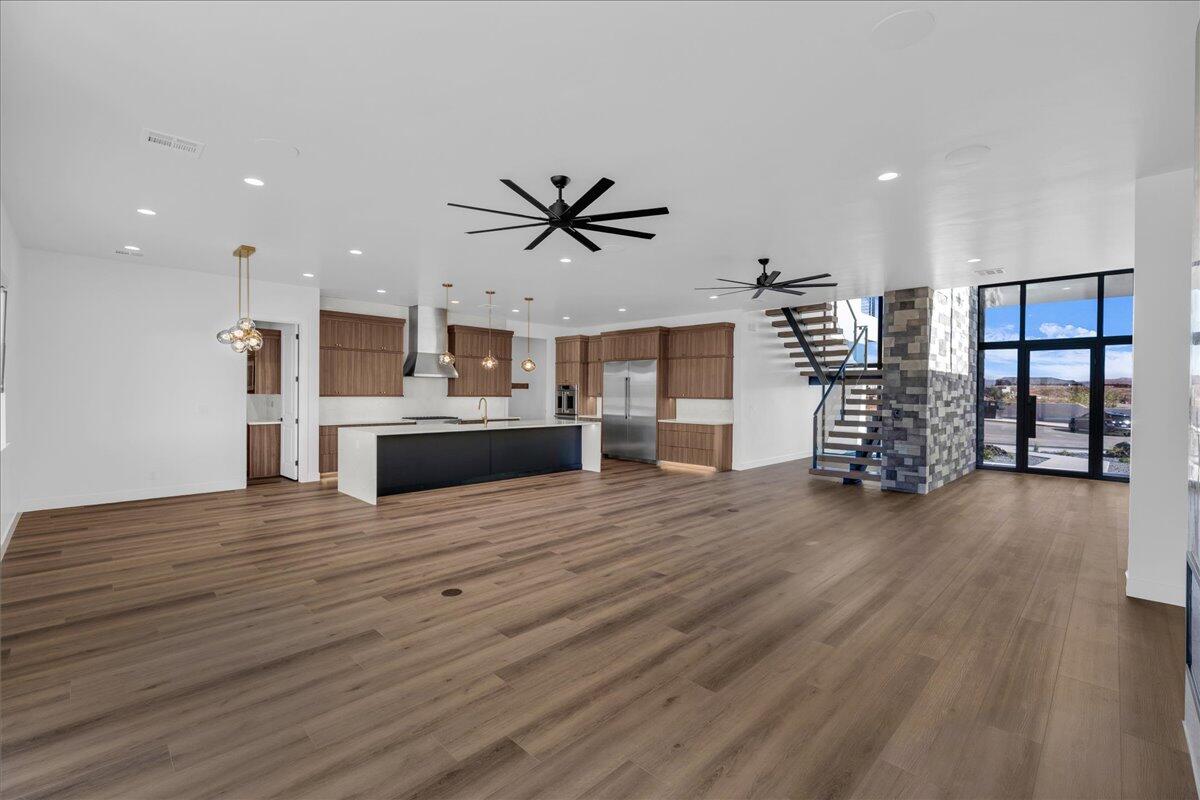 SOLENTE VILLAGE - Residential