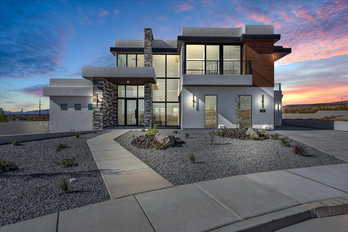 SOLENTE VILLAGE - Residential