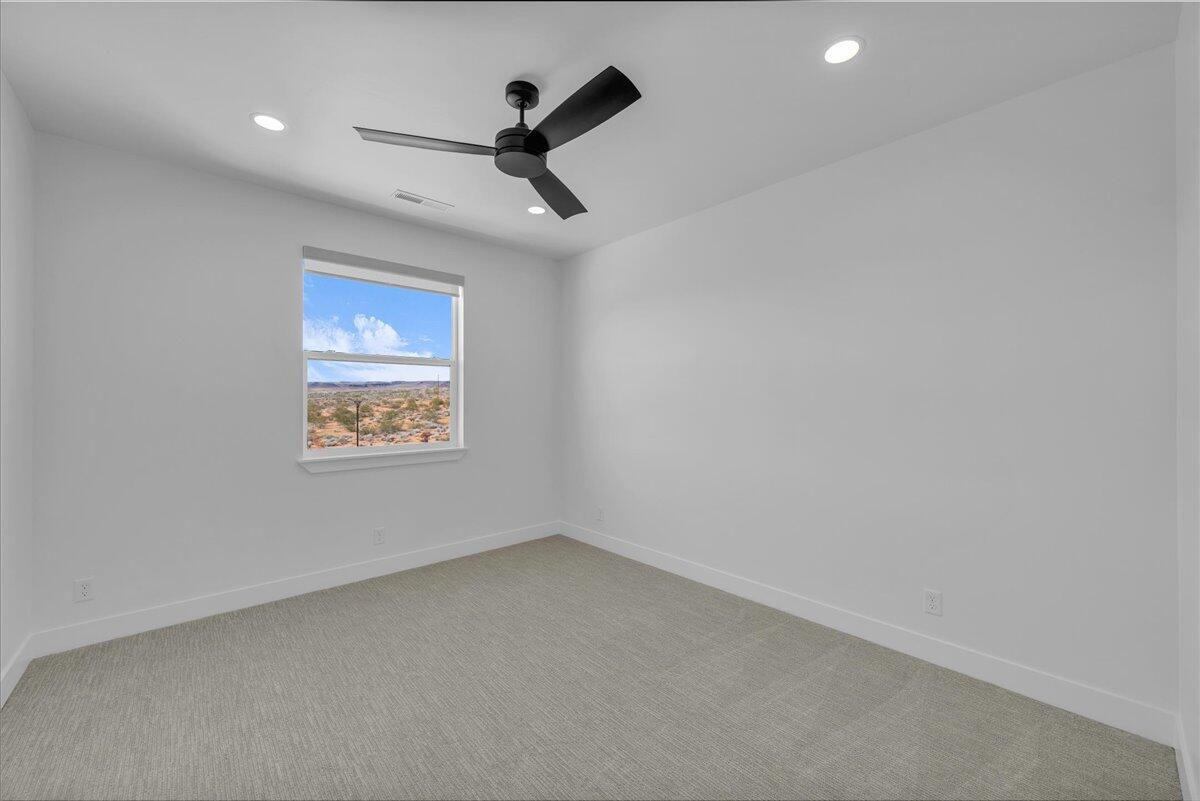 SOLENTE VILLAGE - Residential