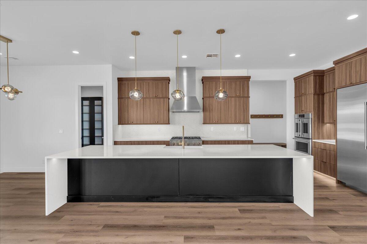 SOLENTE VILLAGE - Residential